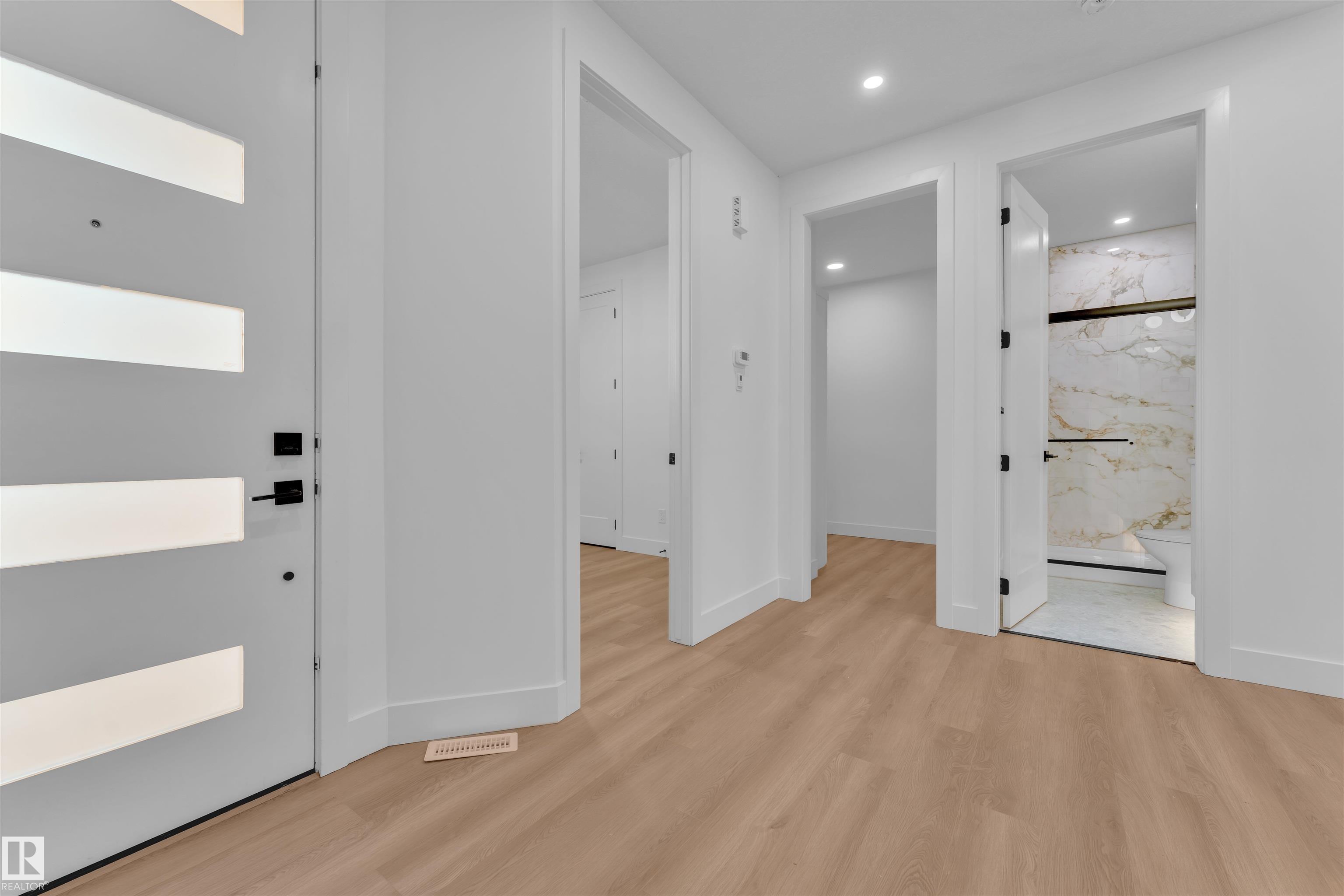 127 24 Street SW, Alces, Edmonton