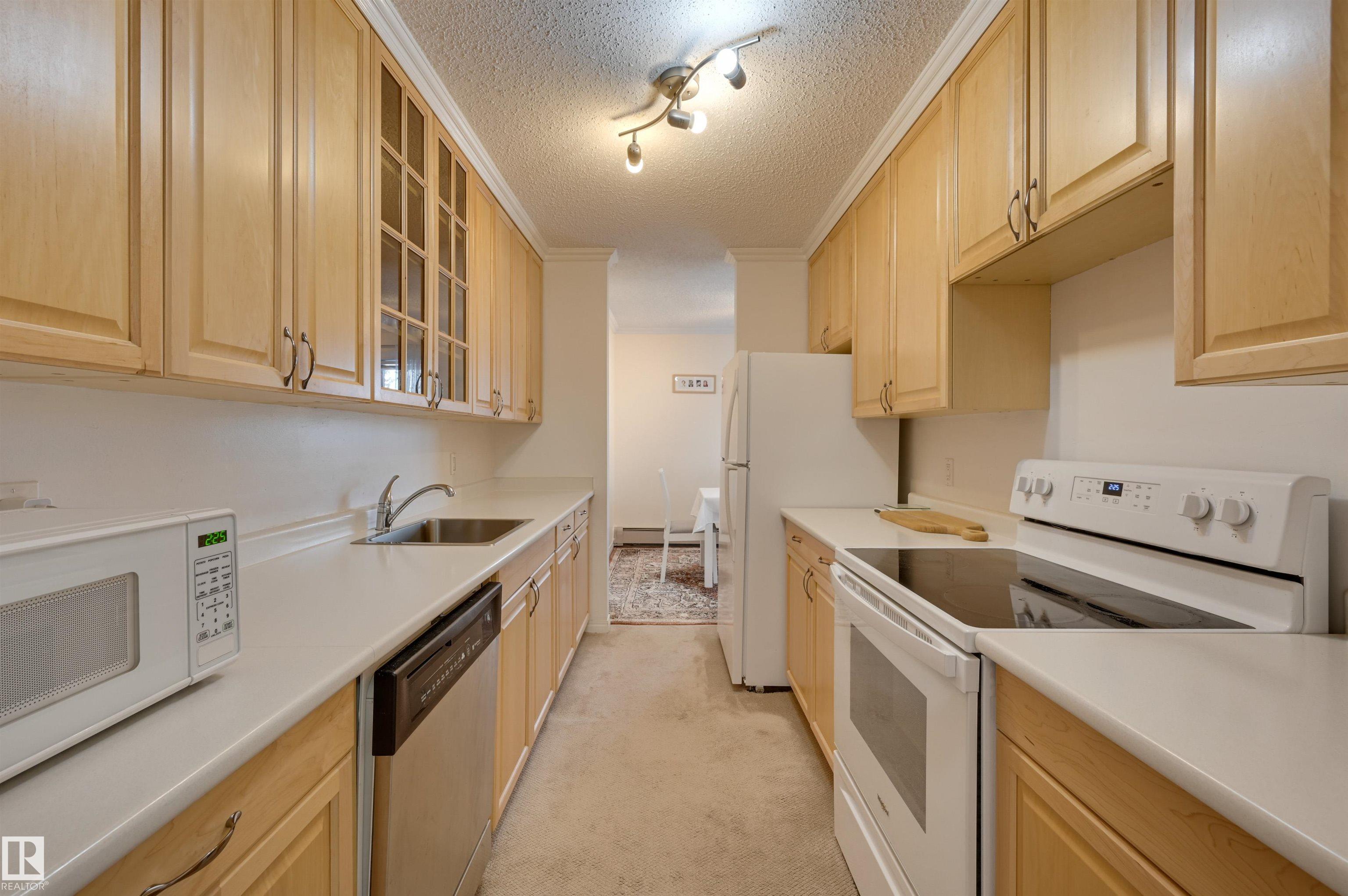 Photo 10 at 307 - 6310 101 Avenue NW, Terrace Heights, Edmonton