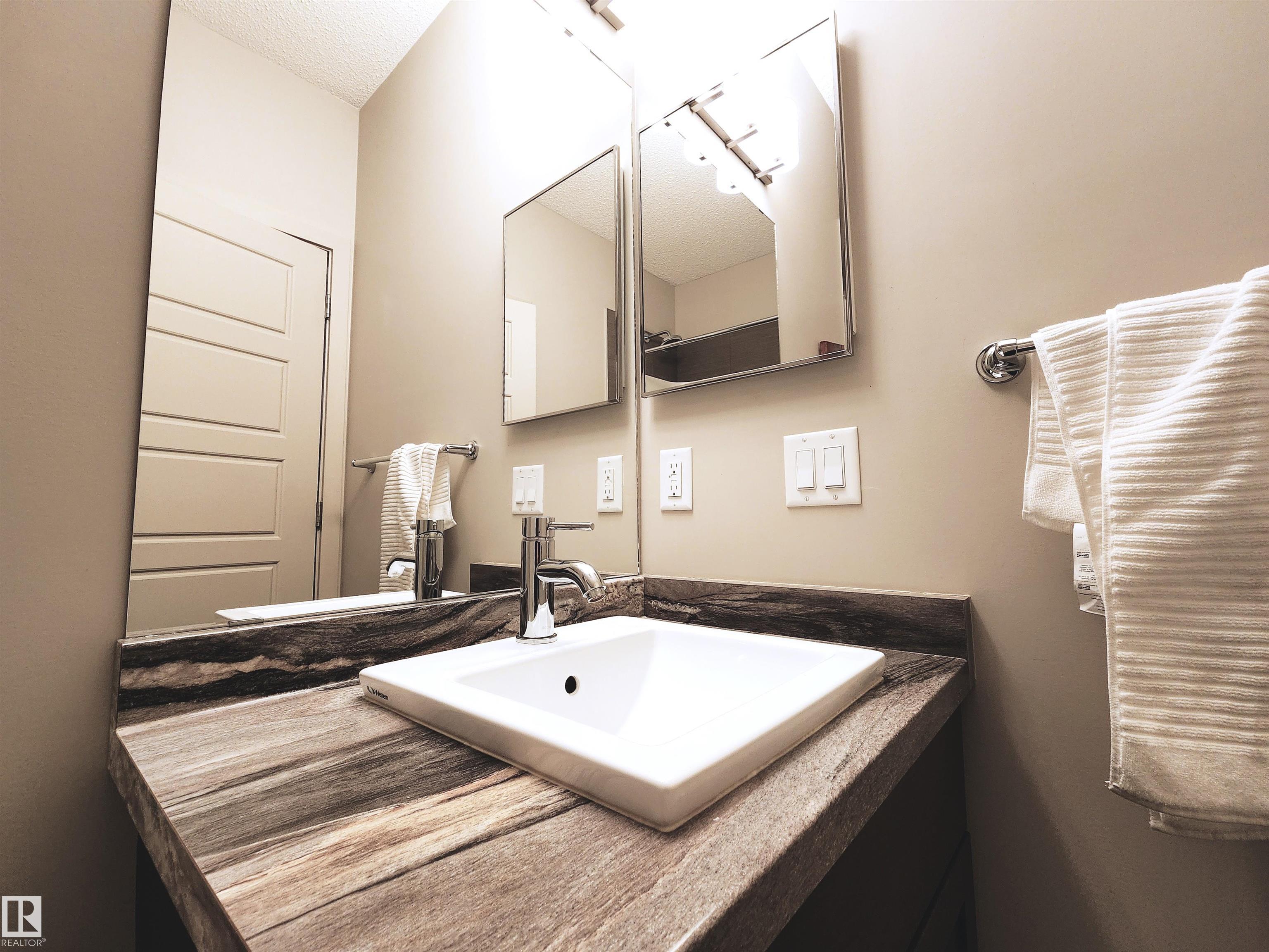 Photo 17 at 403 - 1004 Rosenthal Boulevard NW, Rosenthal, Edmonton