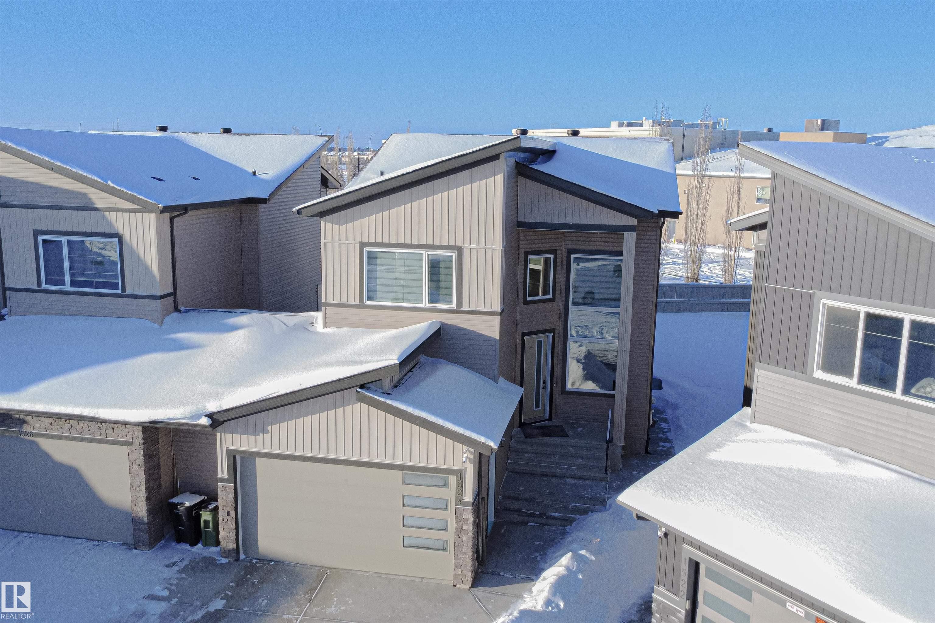 Picture for 1524 17 AV NW