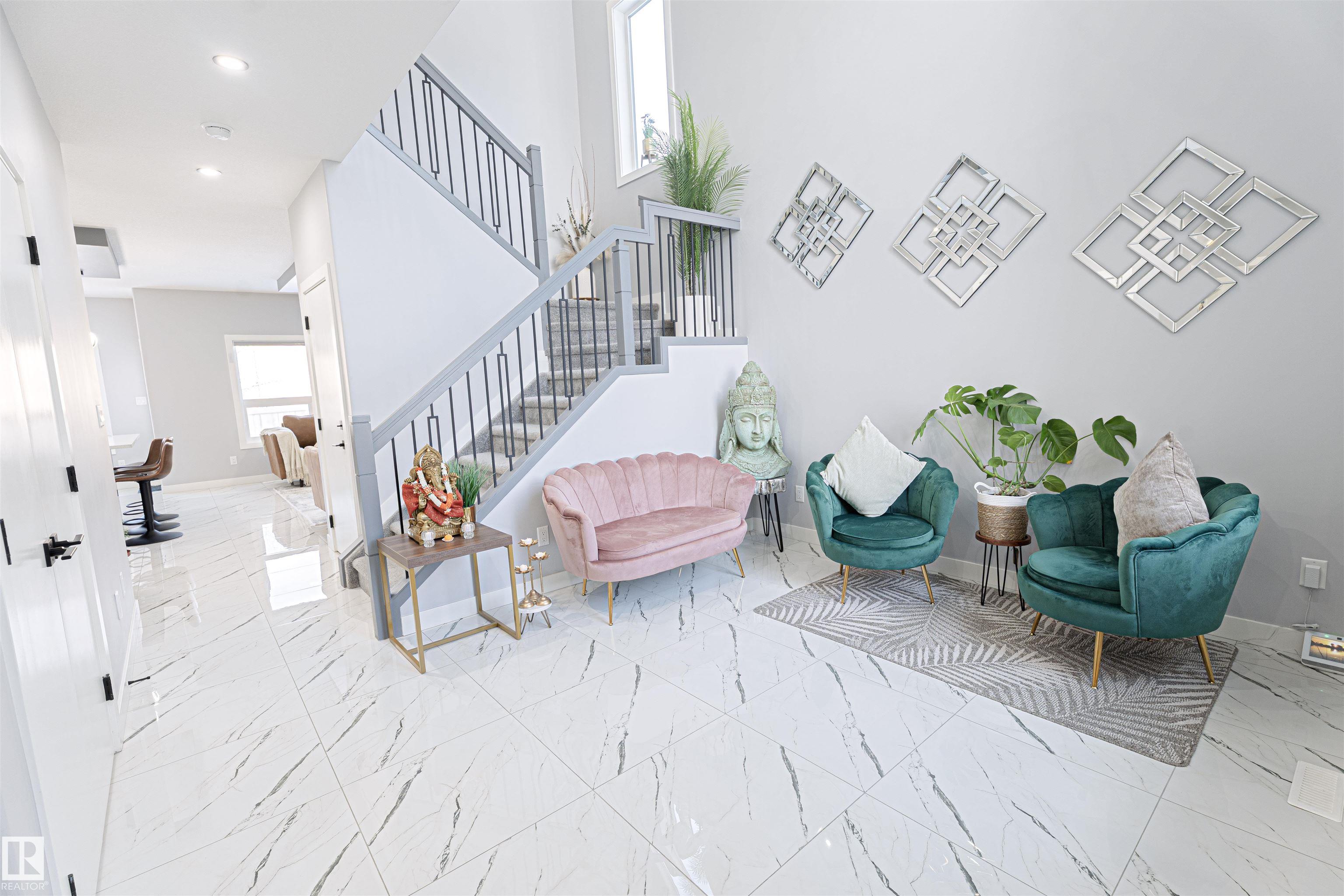 Picture for 1524 17 AV NW