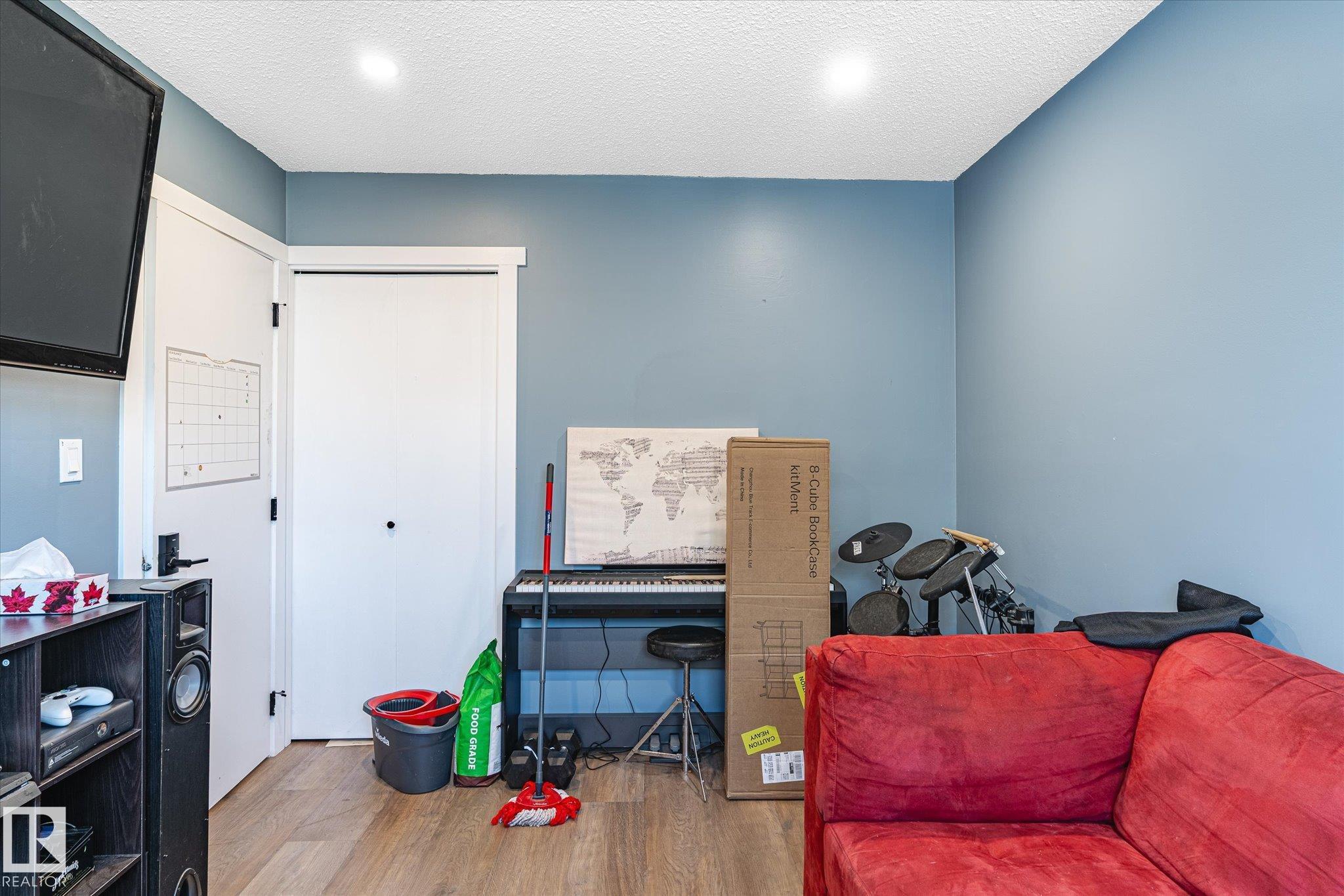 Photo 15 at 11907 70 Street NW, Montrose, Edmonton