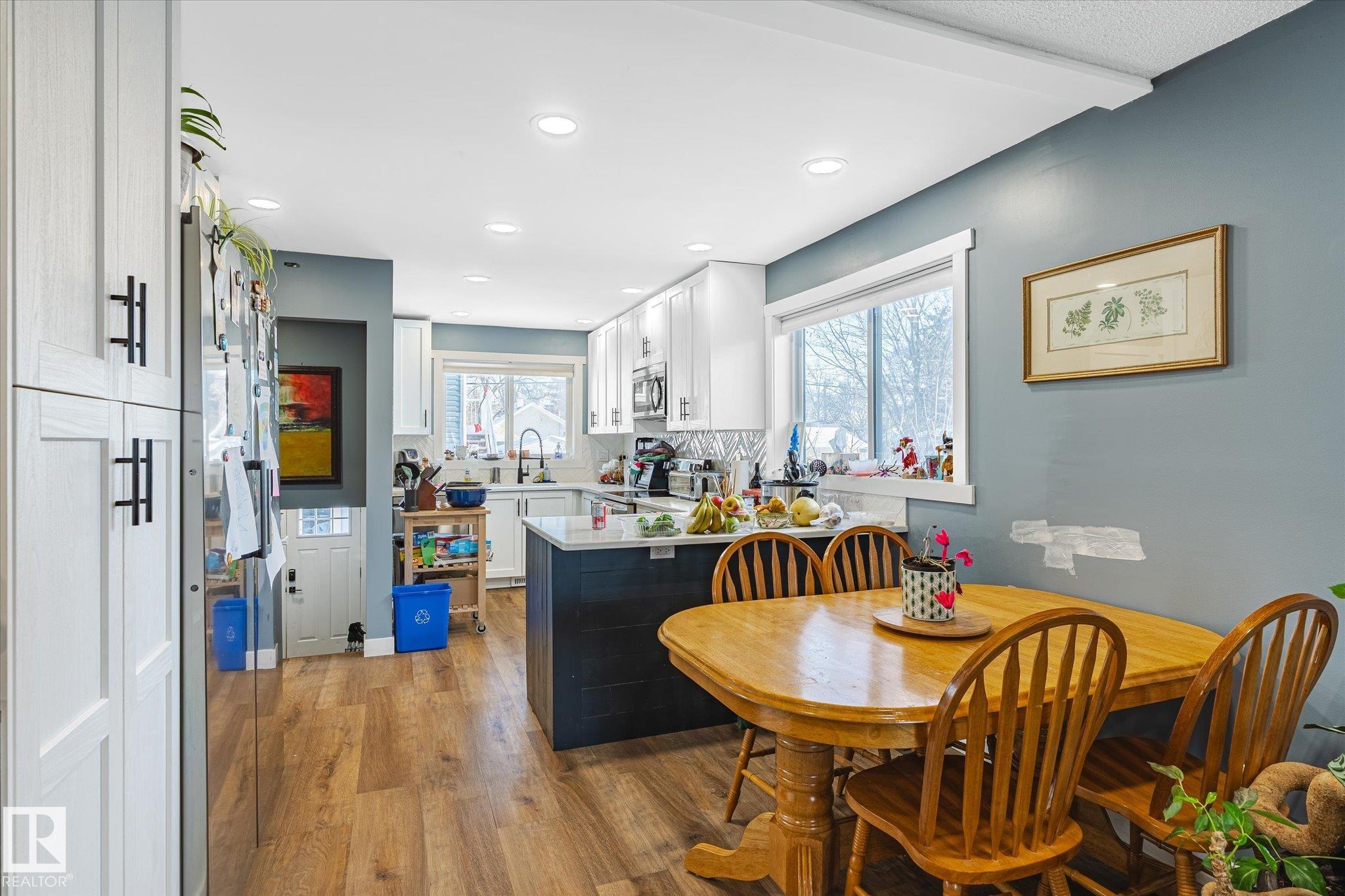 Photo 7 at 11907 70 Street NW, Montrose, Edmonton