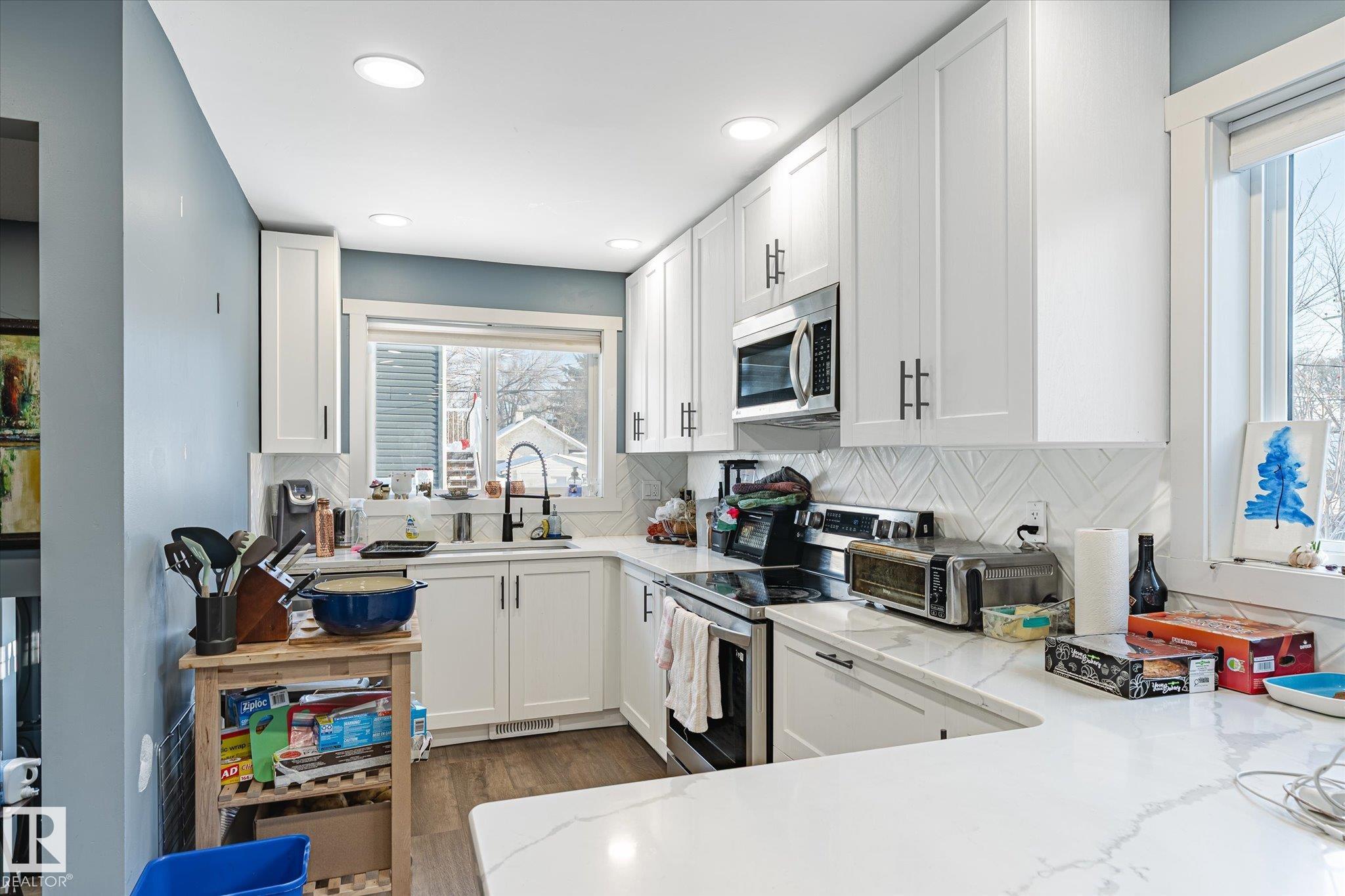 Photo 9 at 11907 70 Street NW, Montrose, Edmonton