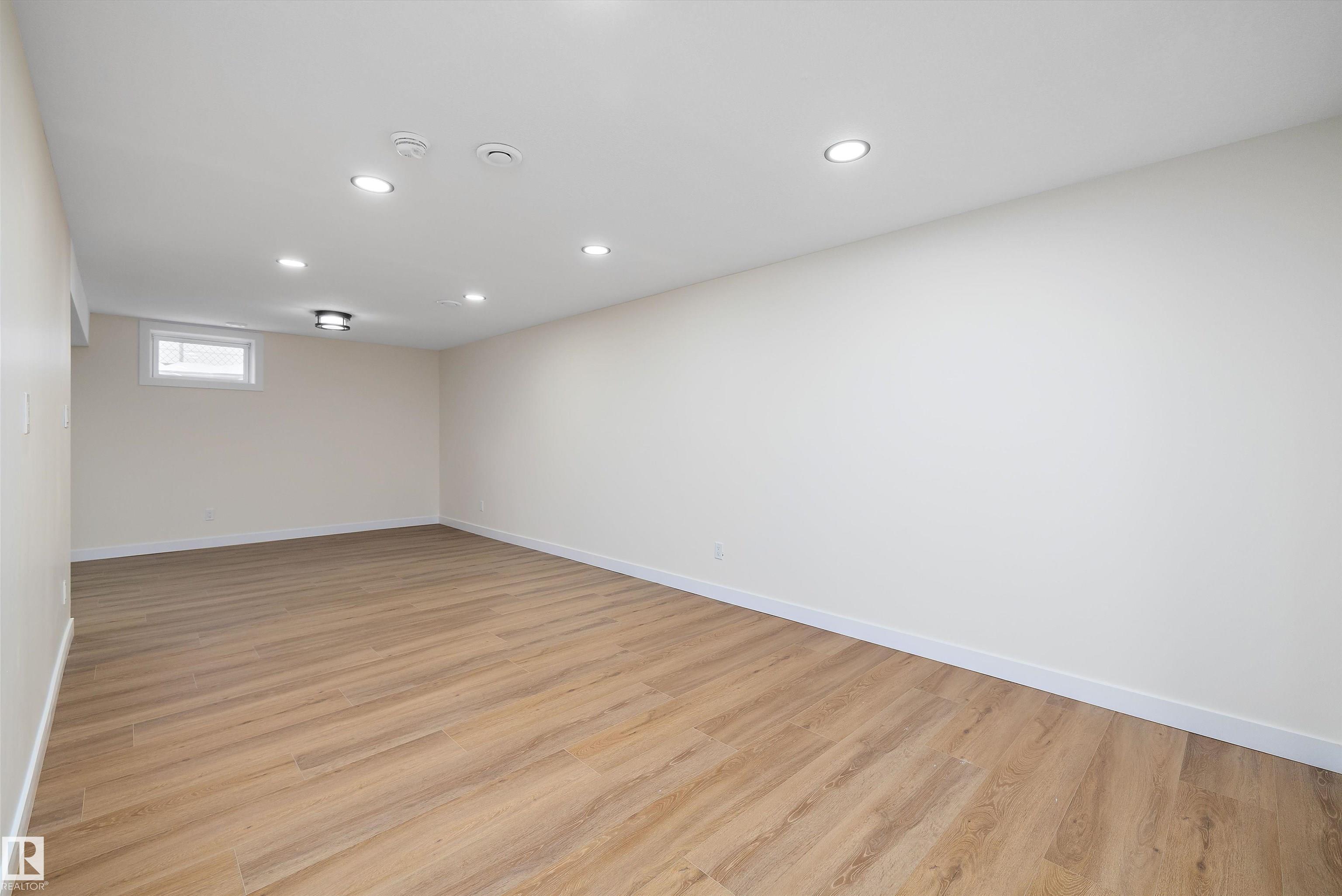 Photo 31 at 13519 109 Street NW, Rosslyn, Edmonton