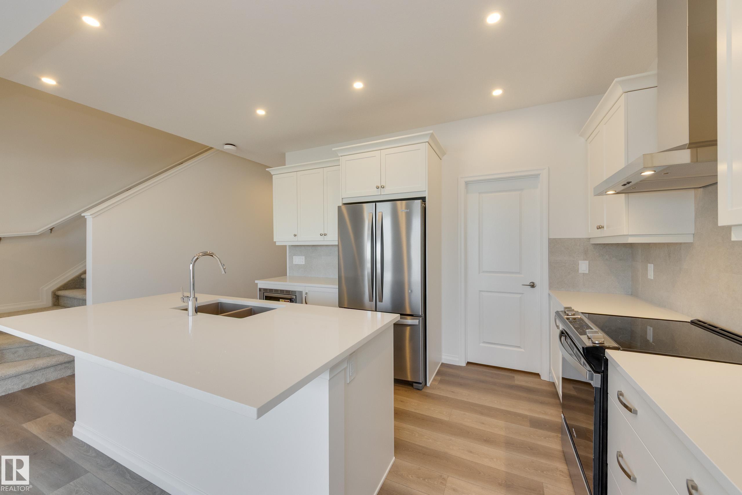 Picture for 19322 22A AV NW