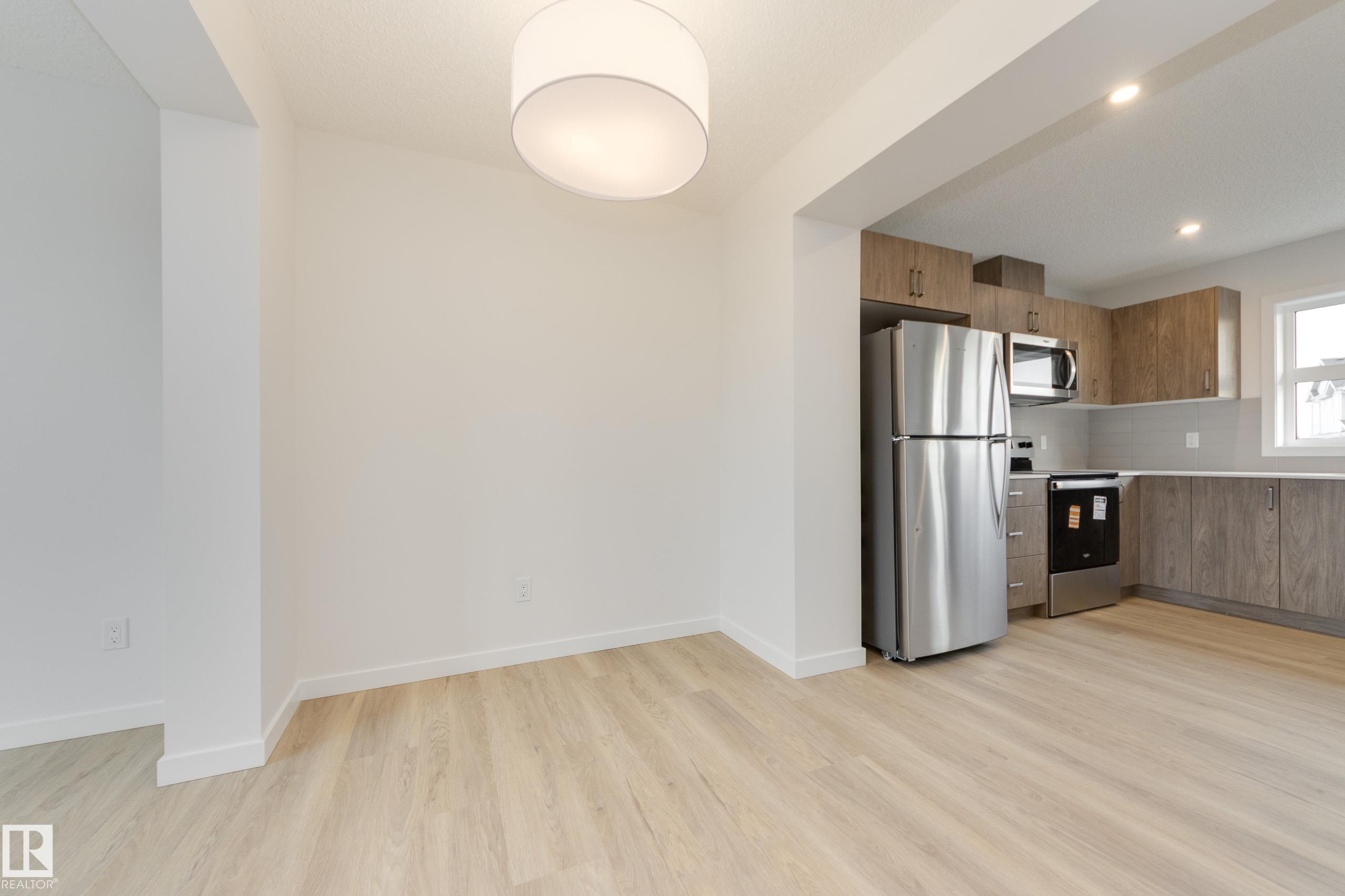 Photo 11 at 17236 4 Street NW, Marquis, Edmonton