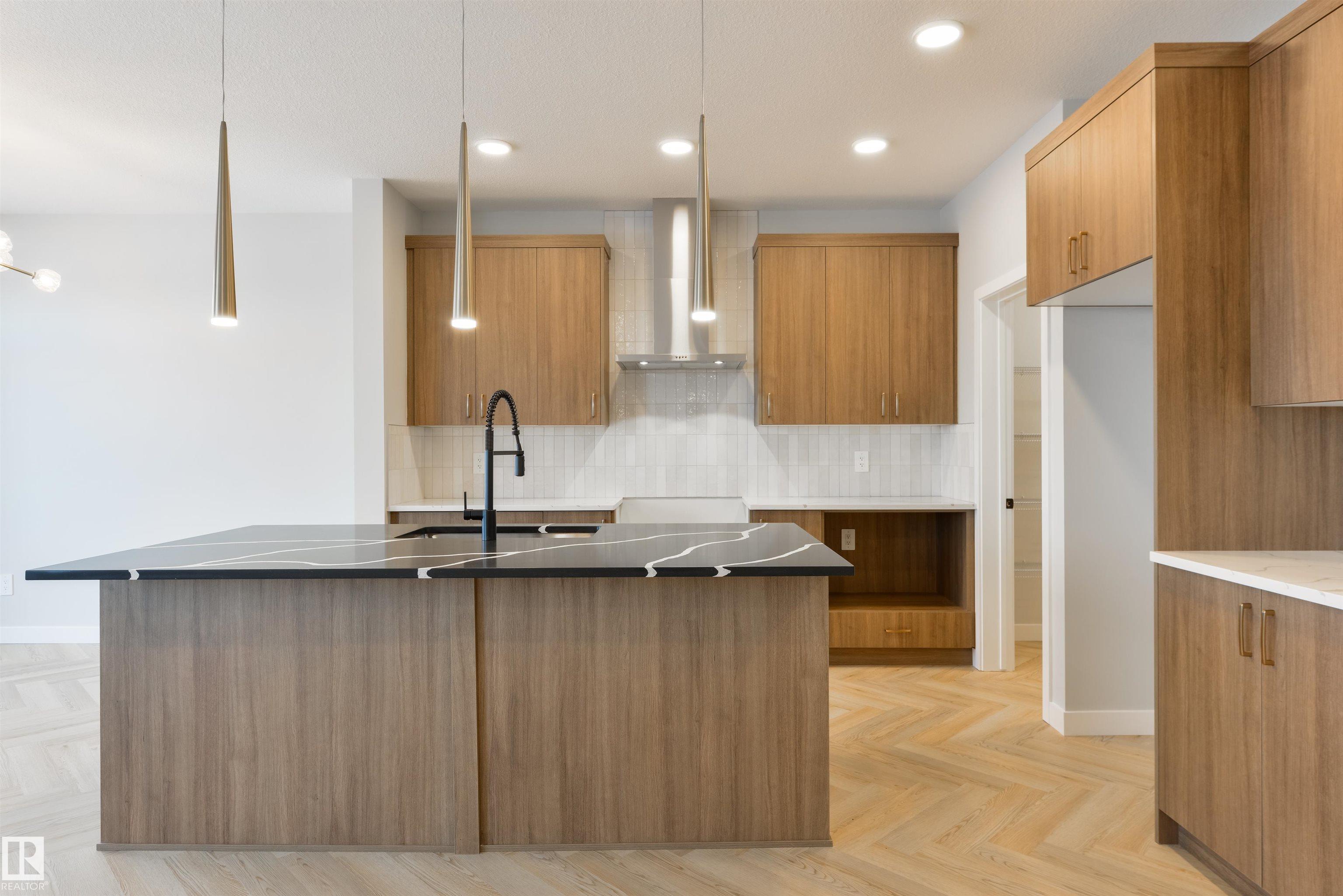 Photo 6 at 10 Cobblestone Gate, Copperhaven, Spruce Grove