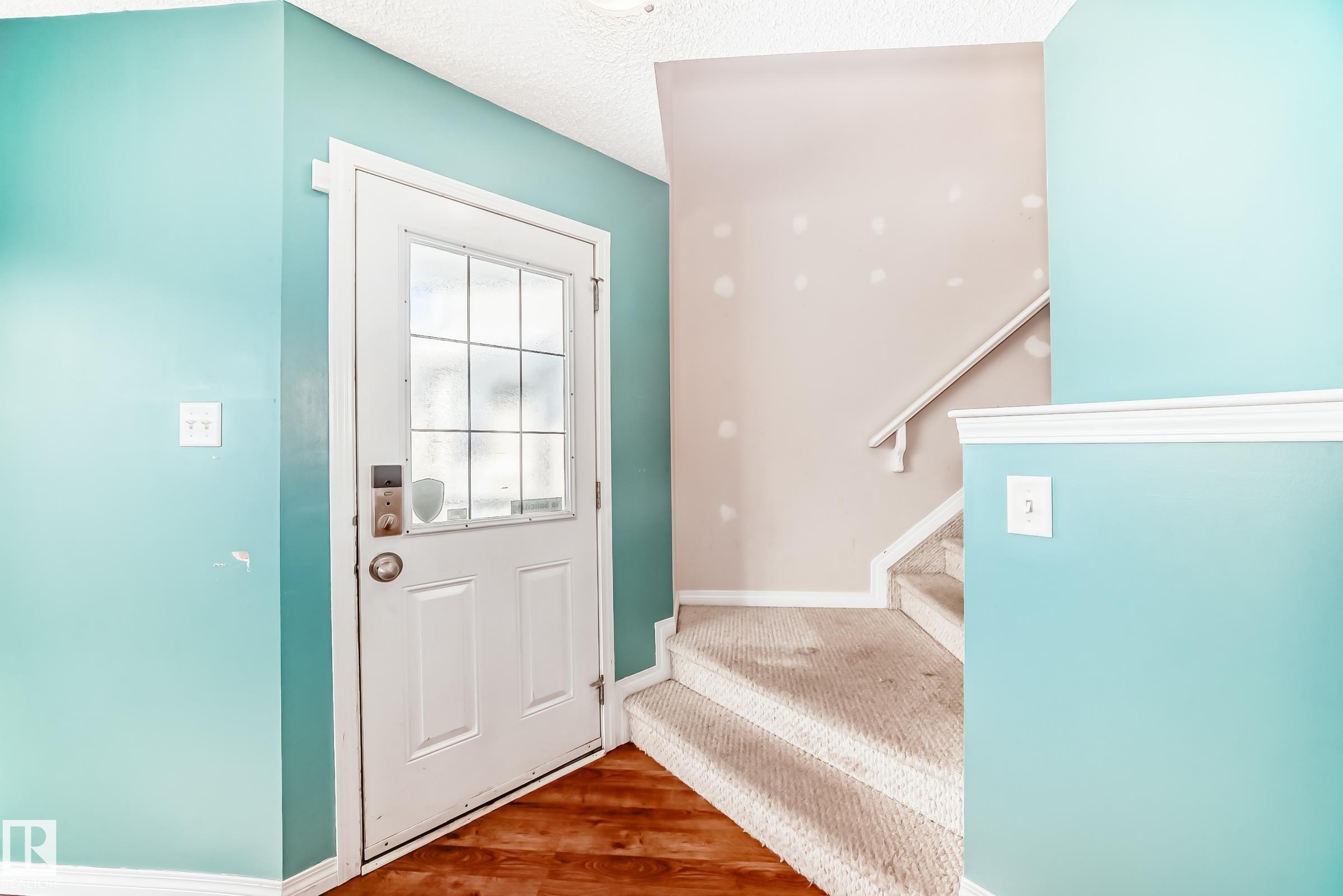 2805 25 Street NW, Silver Berry, Edmonton