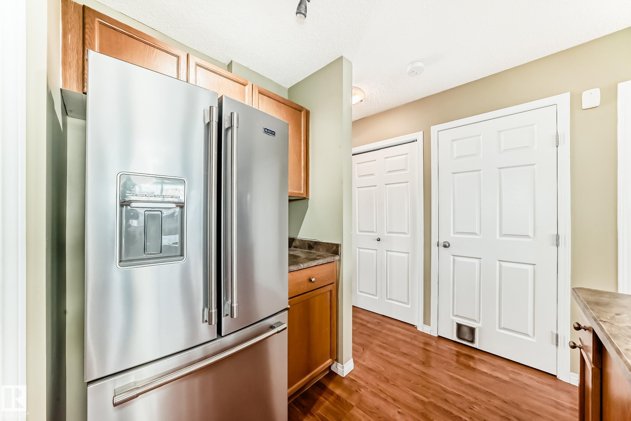 Photo 6 at 2805 25 Street NW, Silver Berry, Edmonton