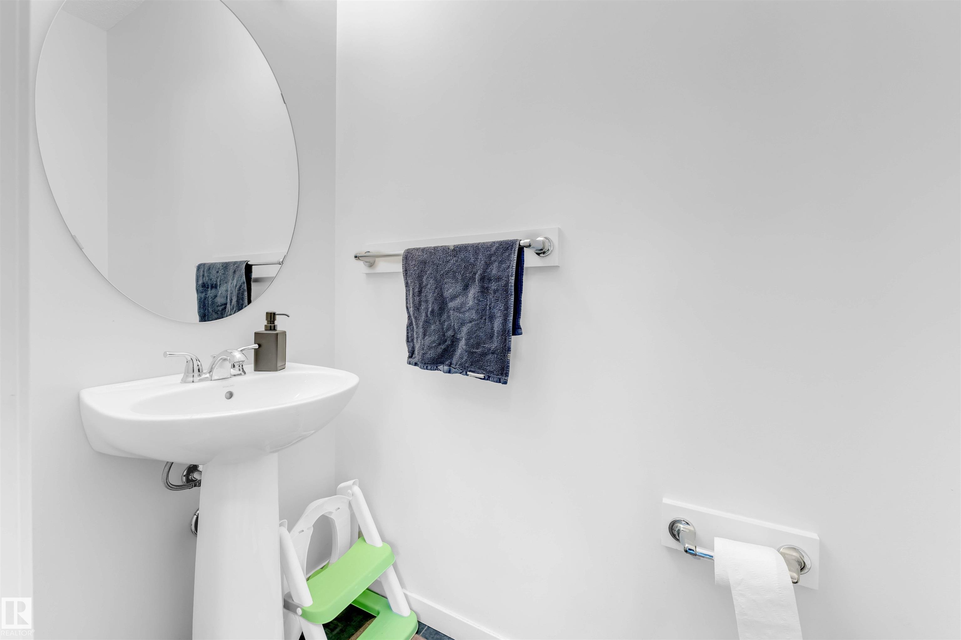 Photo 39 at 933 Mcconachie Boulevard NW, McConachie Area, Edmonton