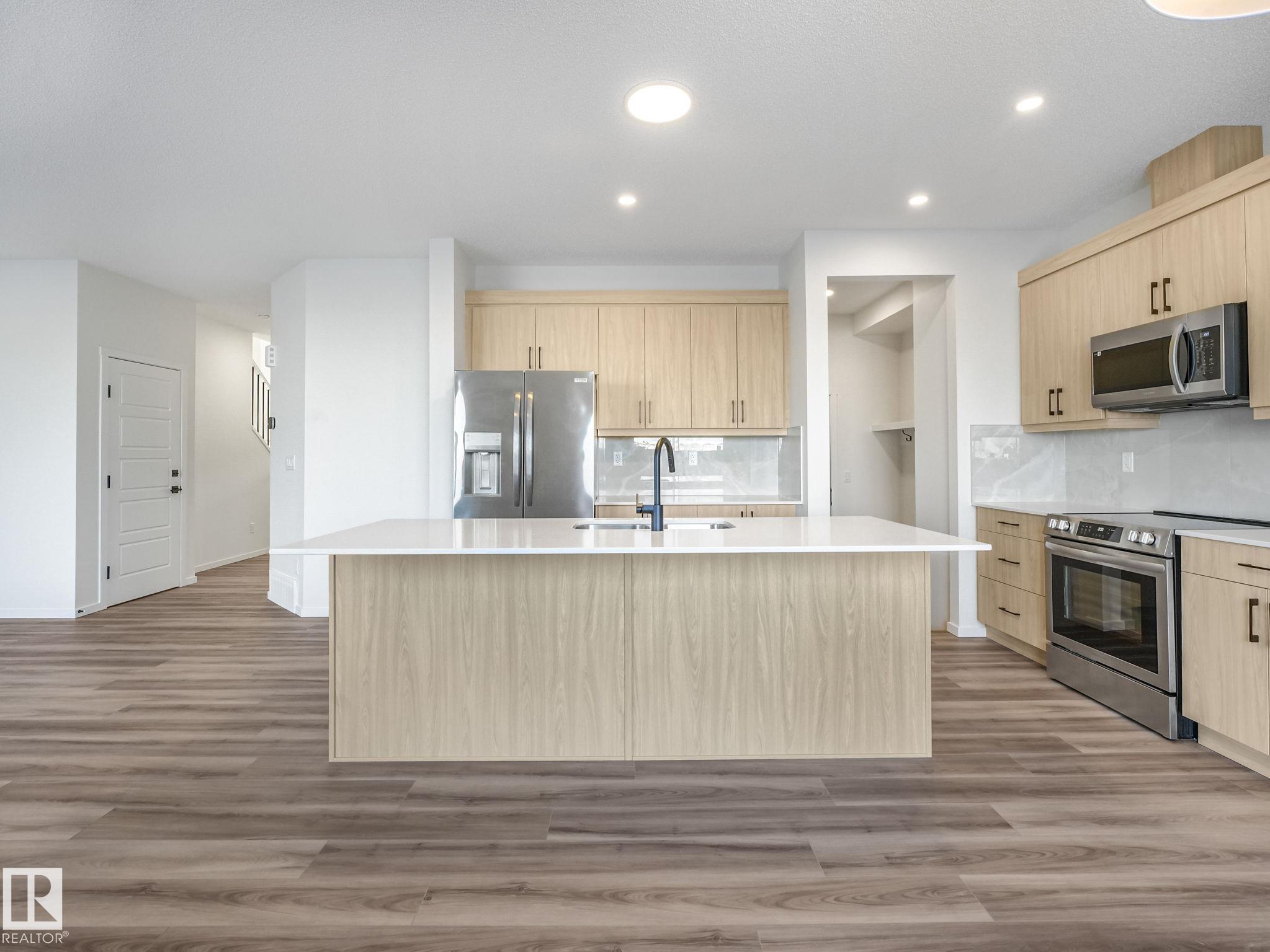 Photo 17 at 20506 16a Avenue NW, Stillwater, Edmonton