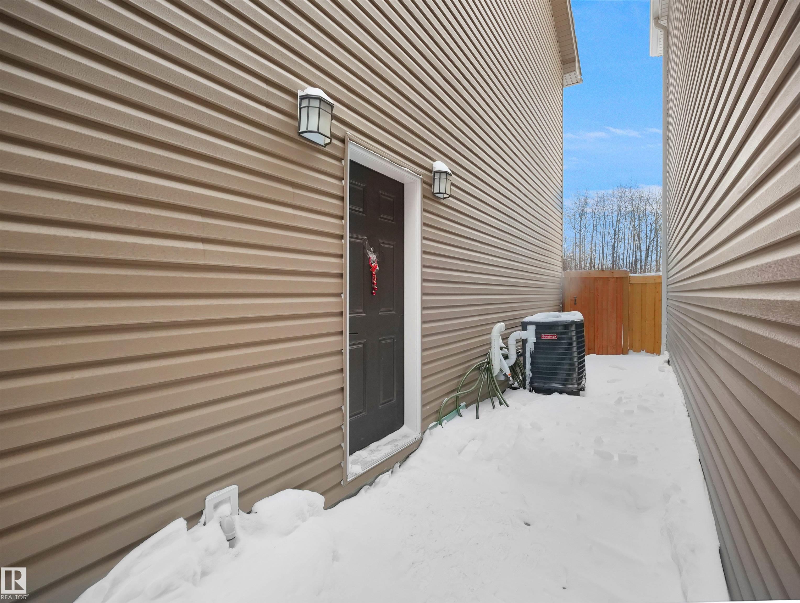 Photo 11 at 949 Stillwater Boulevard NW, Stillwater, Edmonton