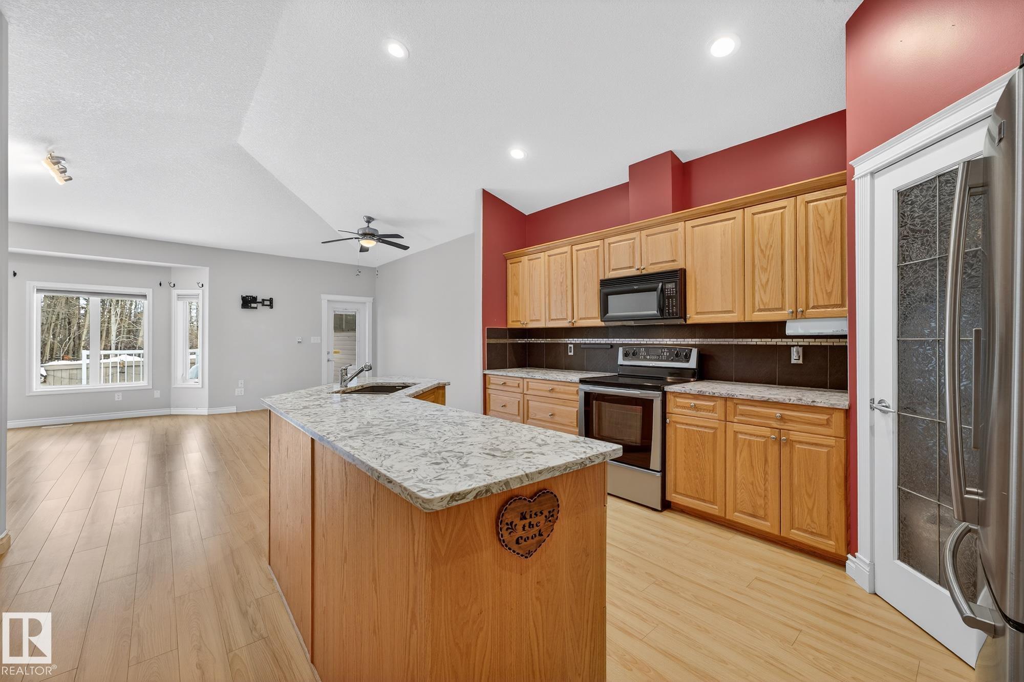 Photo 19 at 25 Folkstone Place, Folkstone Place, Stony Plain