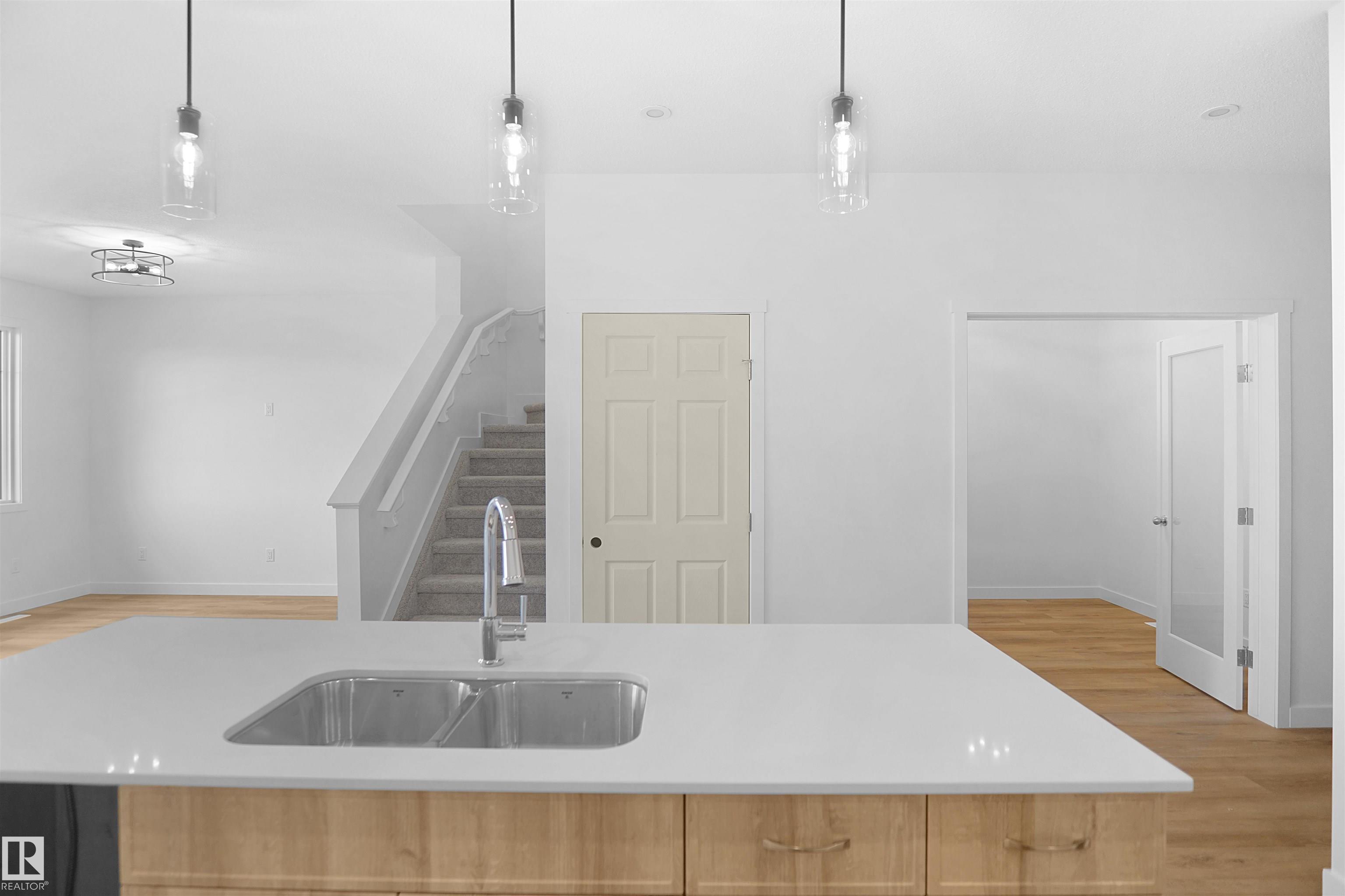 Photo 11 at 2544 211 Street NW, The Uplands, Edmonton