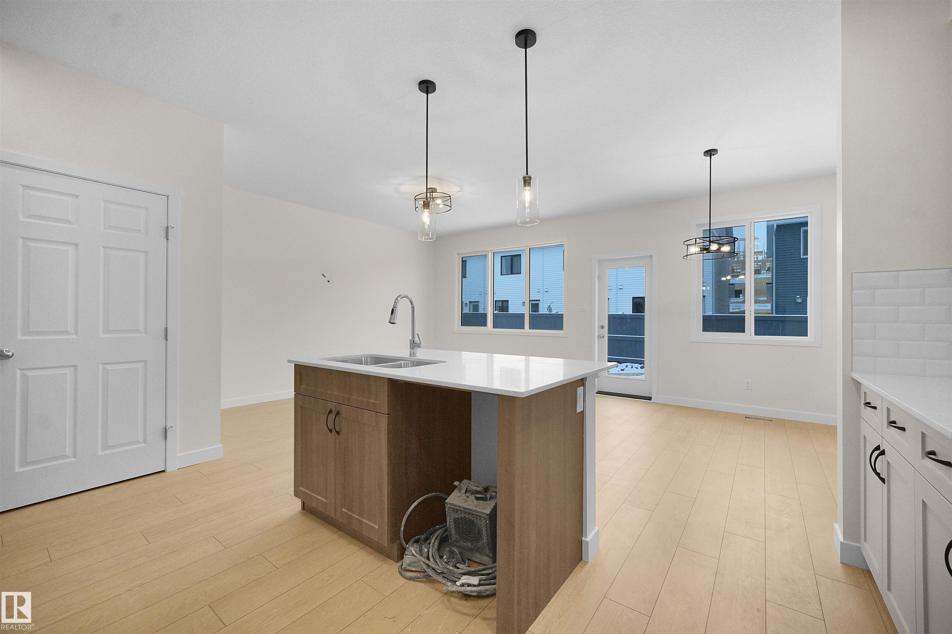 Photo 14 at 2540 211 Street NW, The Uplands, Edmonton