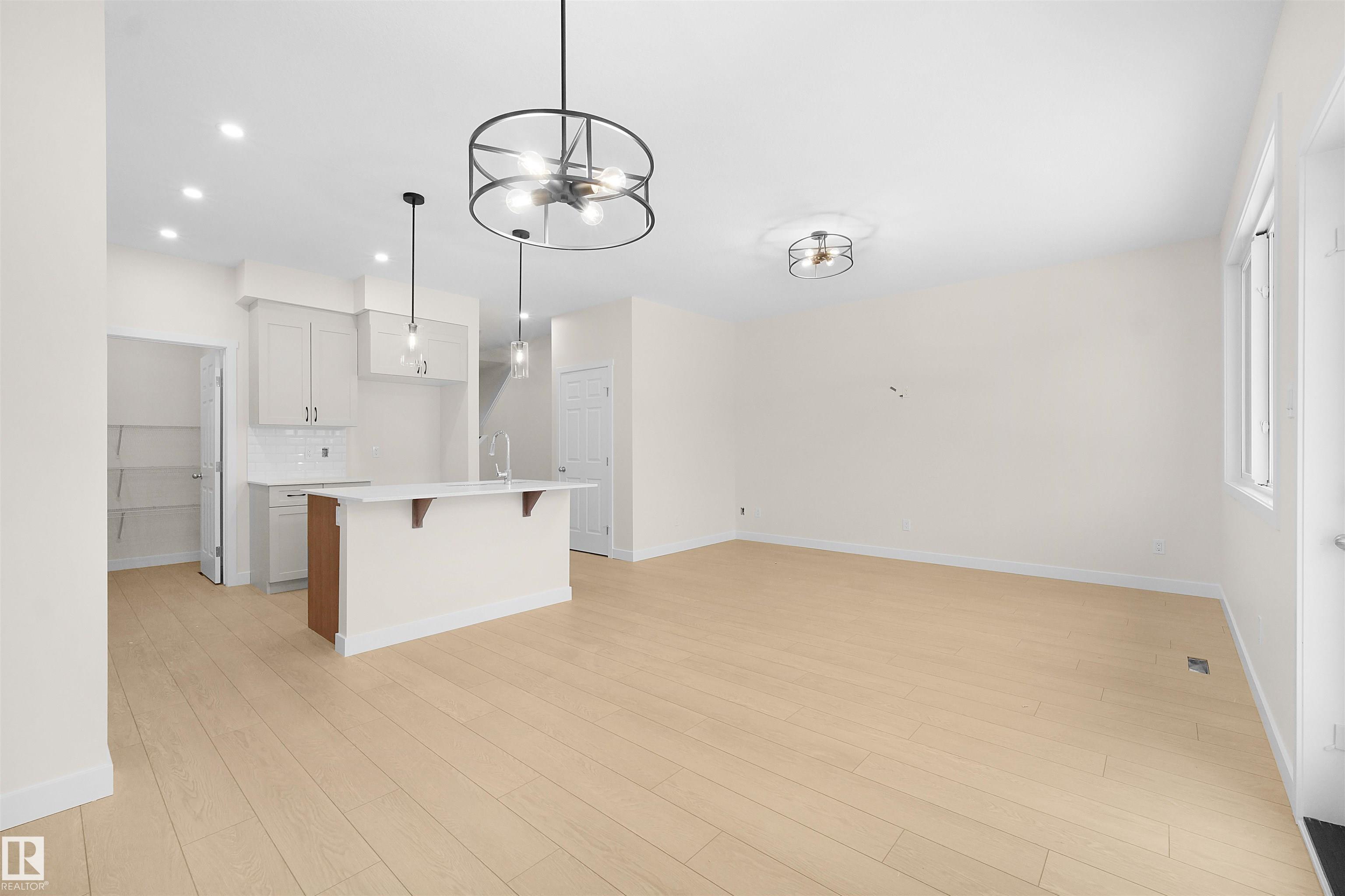 Photo 10 at 2540 211 Street NW, The Uplands, Edmonton