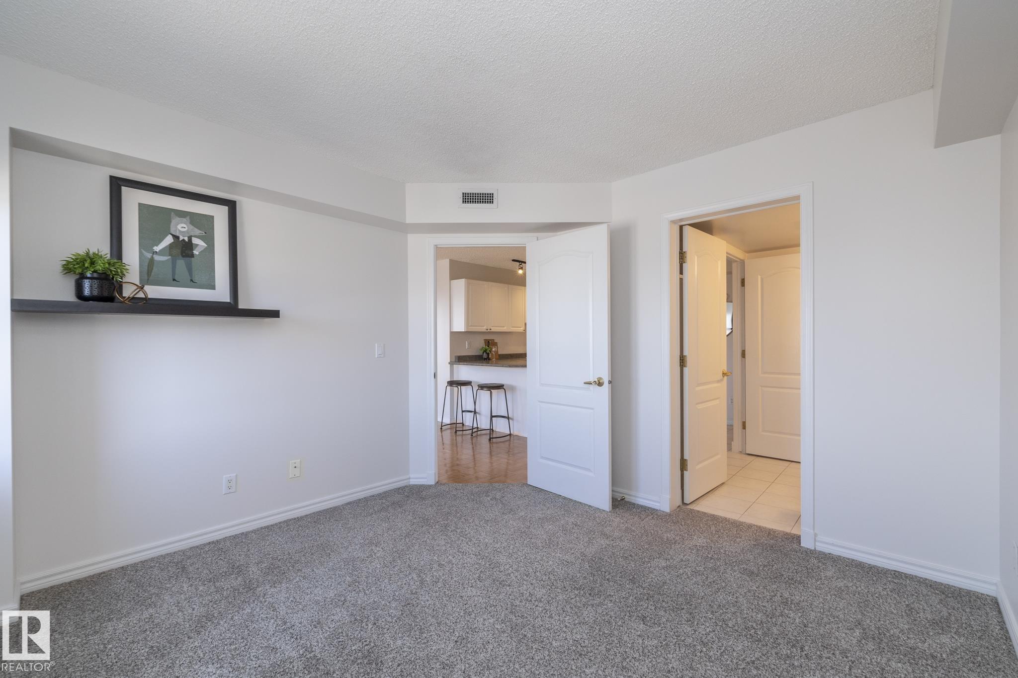 Photo 14 at 801 - 10909 103 Avenue NW, Downtown, Edmonton