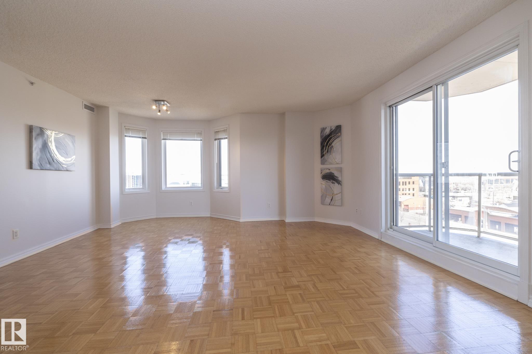 Photo 9 at 801 - 10909 103 Avenue NW, Downtown, Edmonton