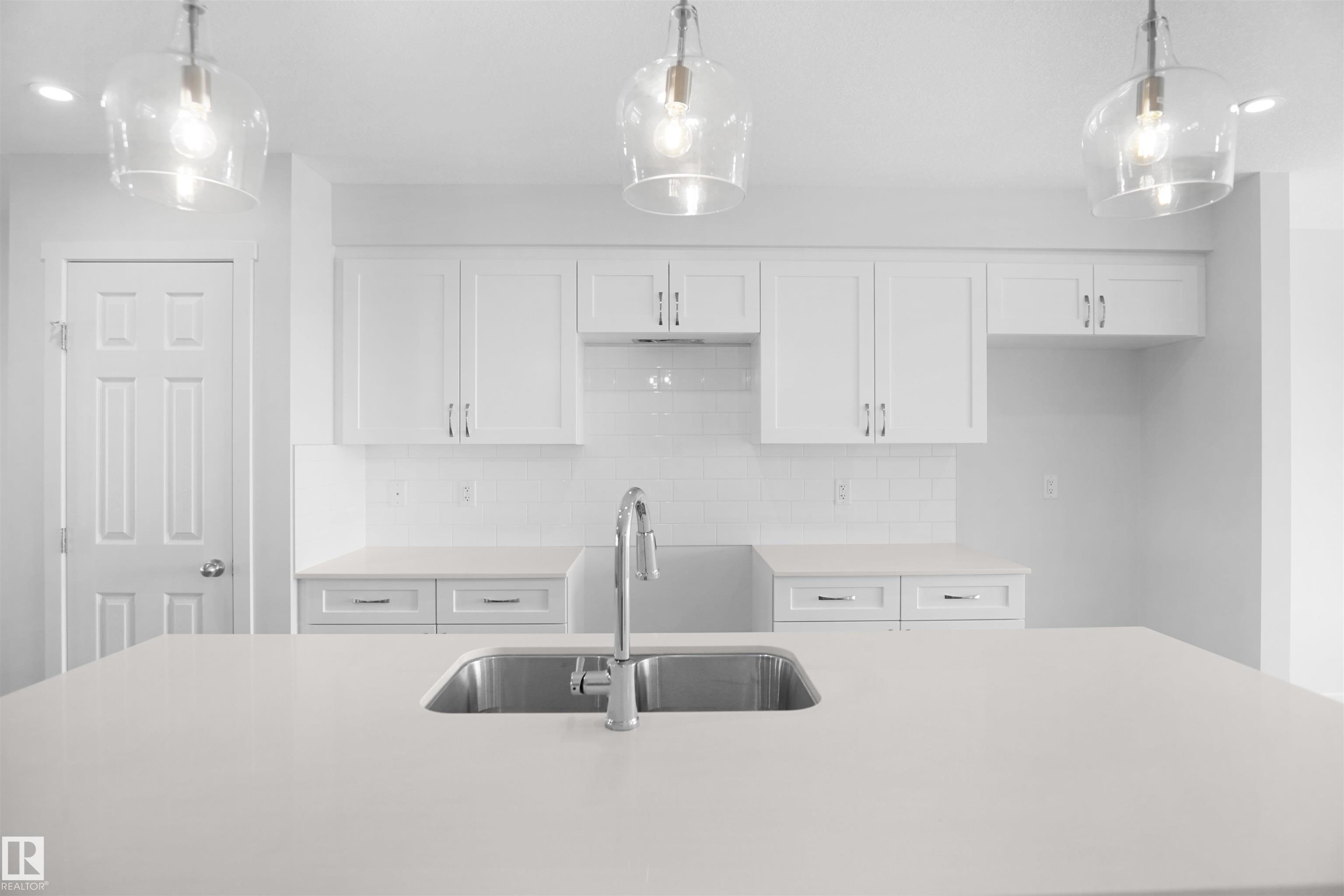 Photo 12 at 21023 25 Avenue NW, The Uplands, Edmonton