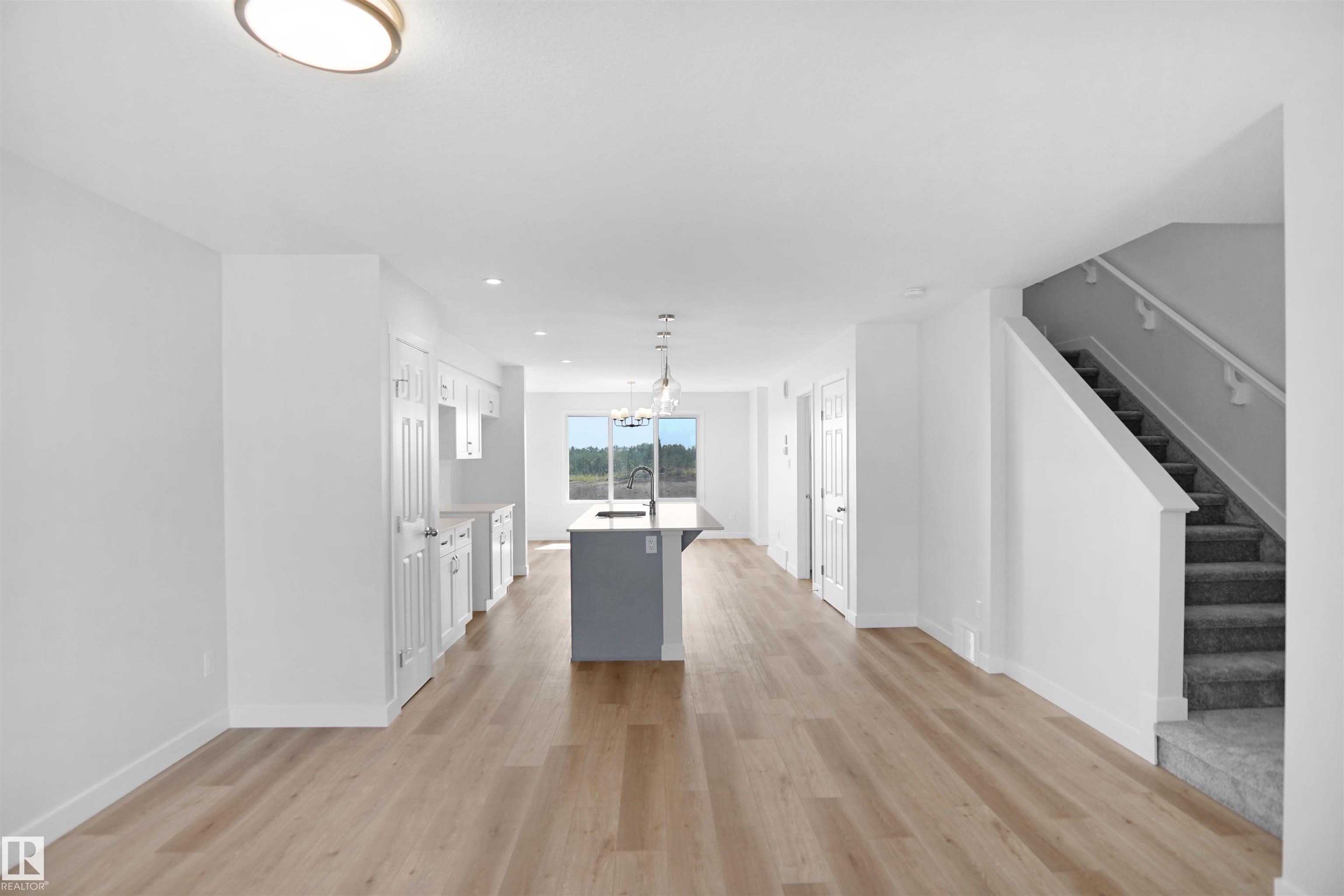 21023 25 Avenue NW, The Uplands, Edmonton