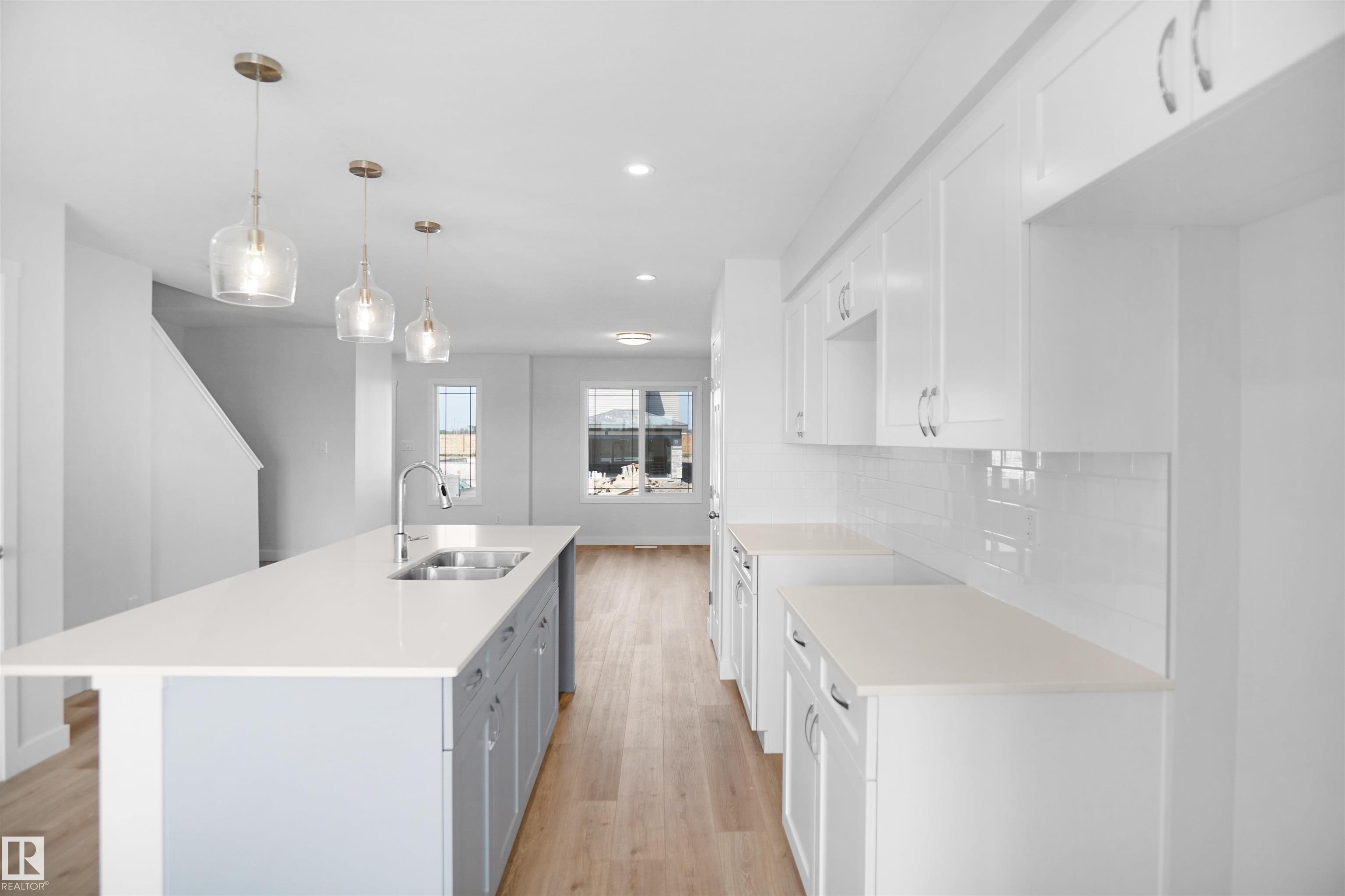 Photo 10 at 21023 25 Avenue NW, The Uplands, Edmonton