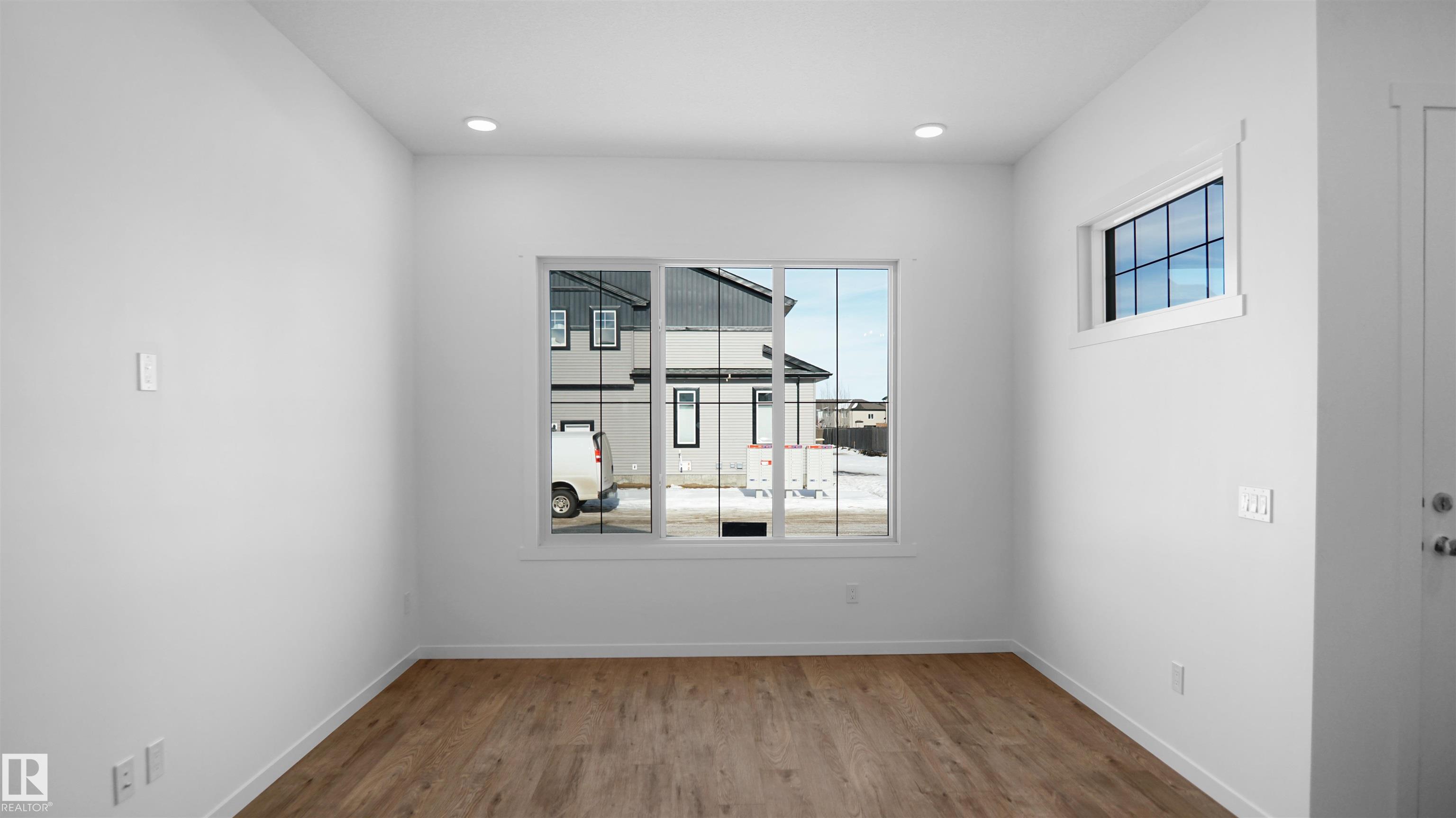 20605 42 Avenue NW, Edgemont, Edmonton