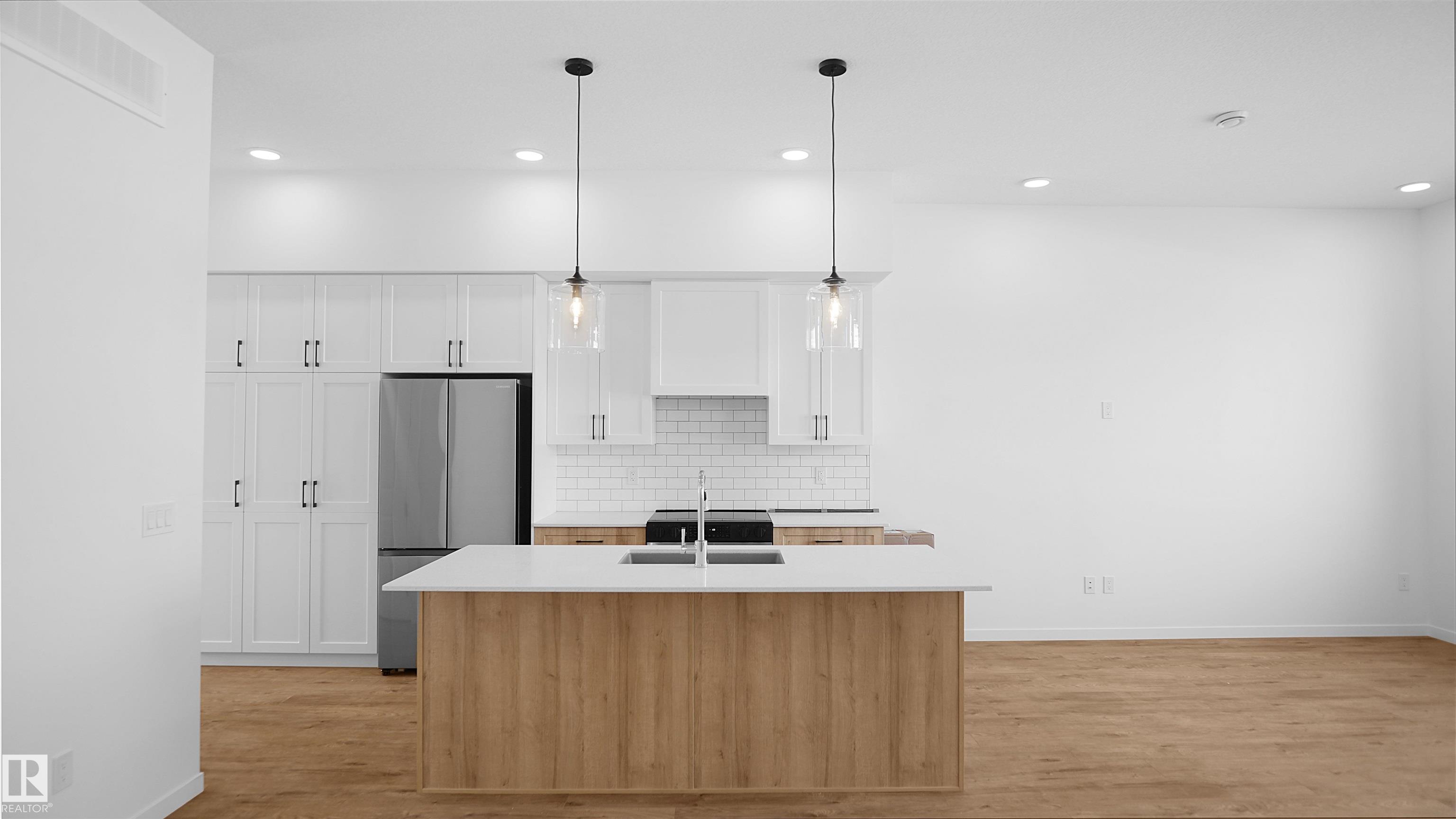 Photo 6 at 20605 42 Avenue NW, Edgemont, Edmonton