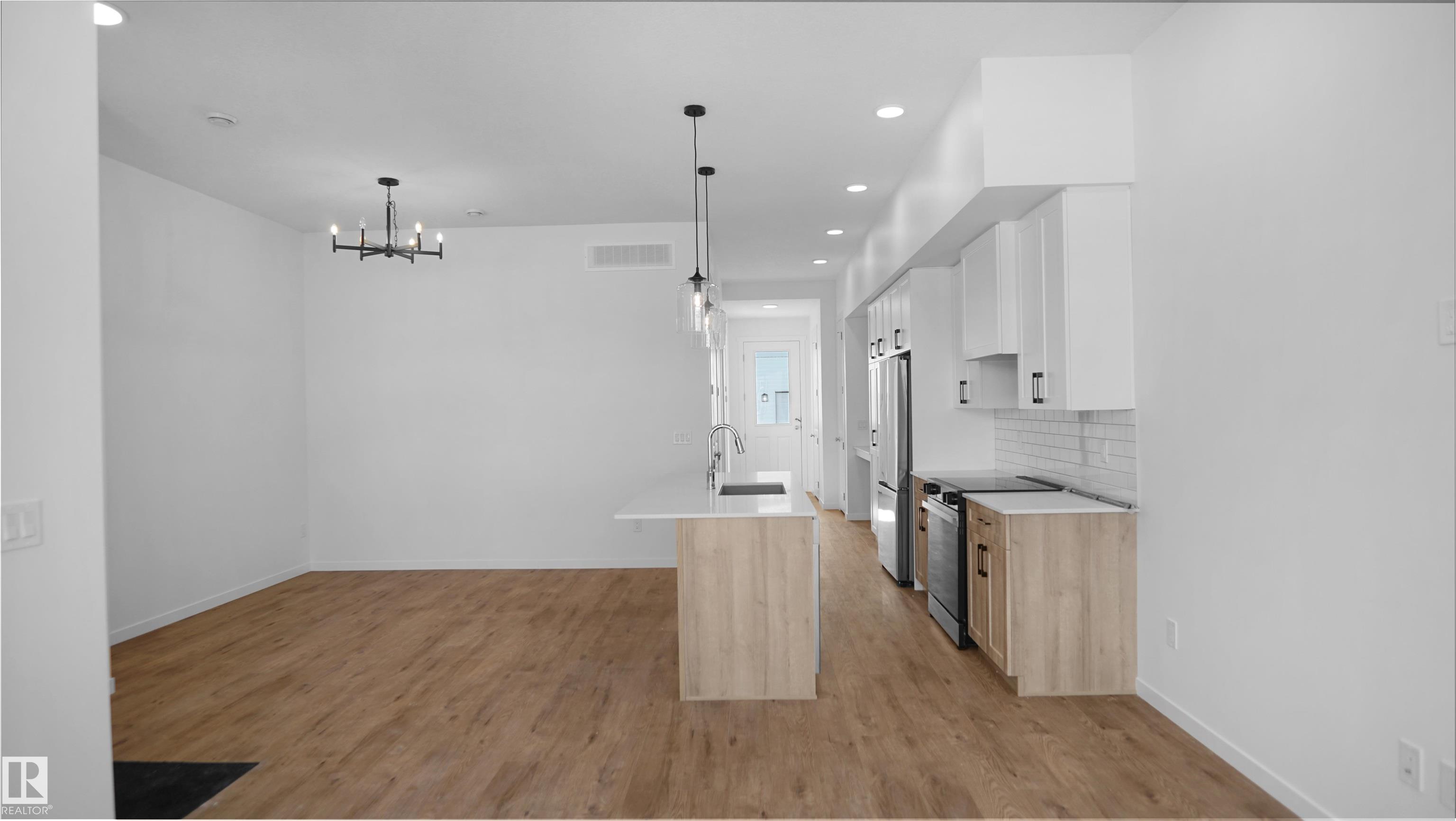 Photo 10 at 20605 42 Avenue NW, Edgemont, Edmonton