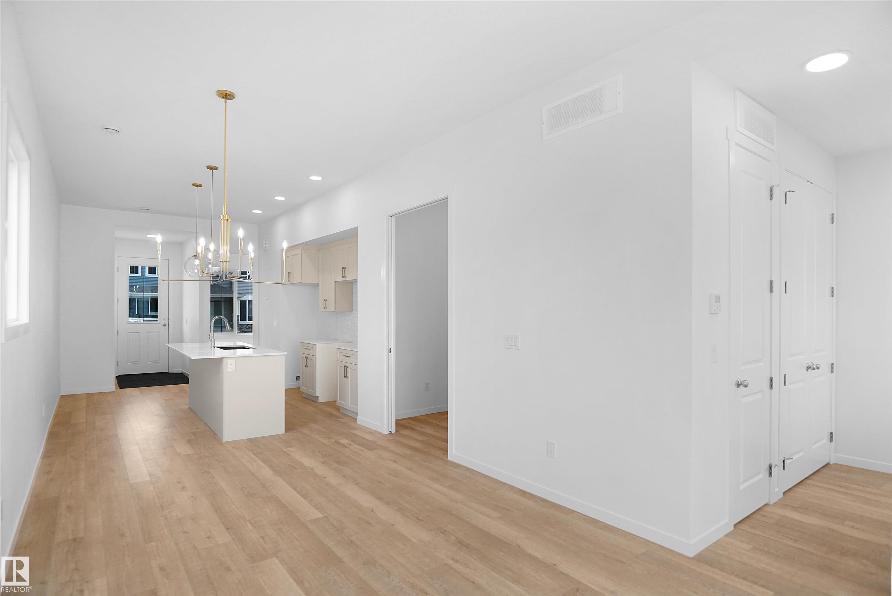 20609 42 Avenue NW, Edgemont, Edmonton