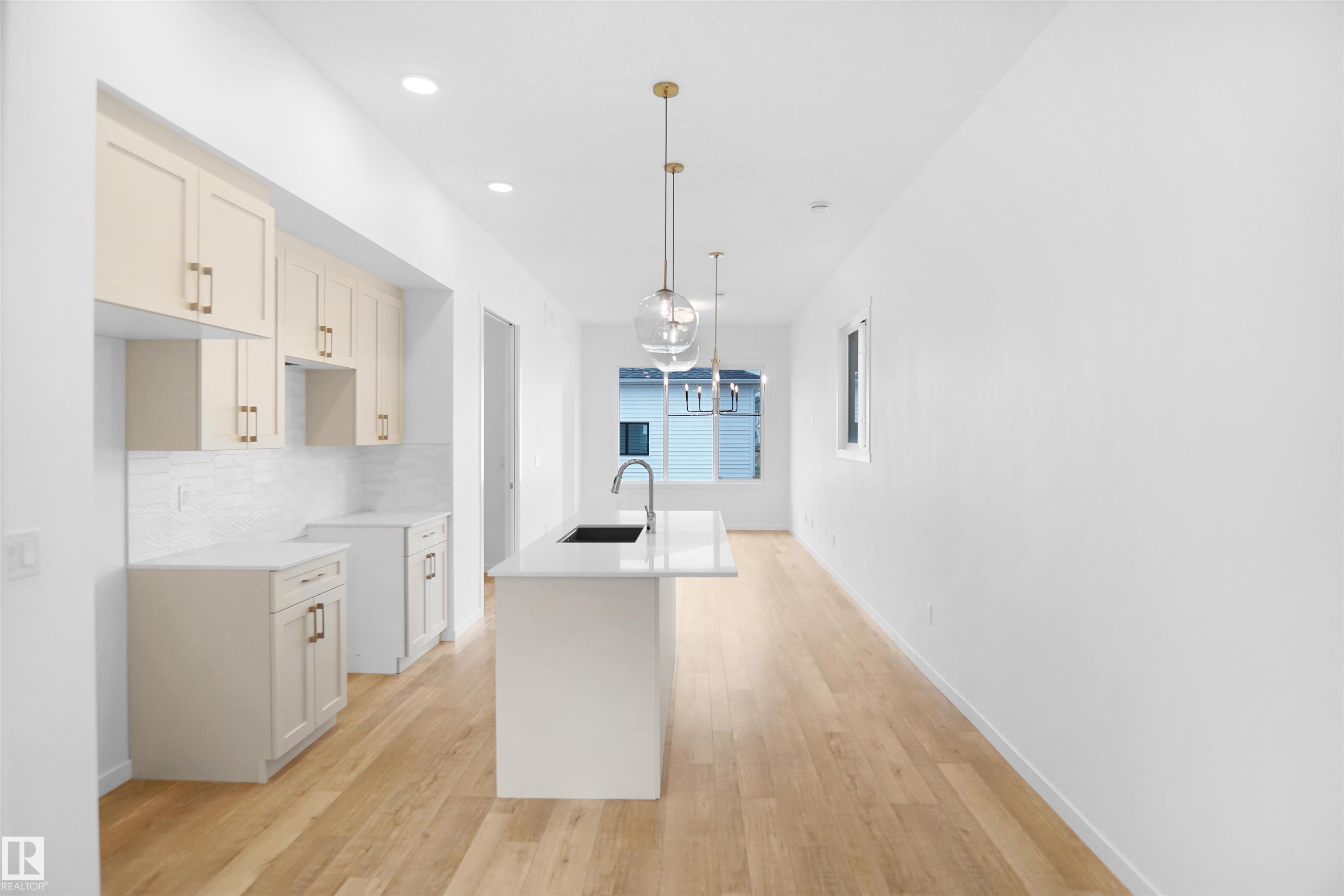 20609 42 Avenue NW, Edgemont, Edmonton