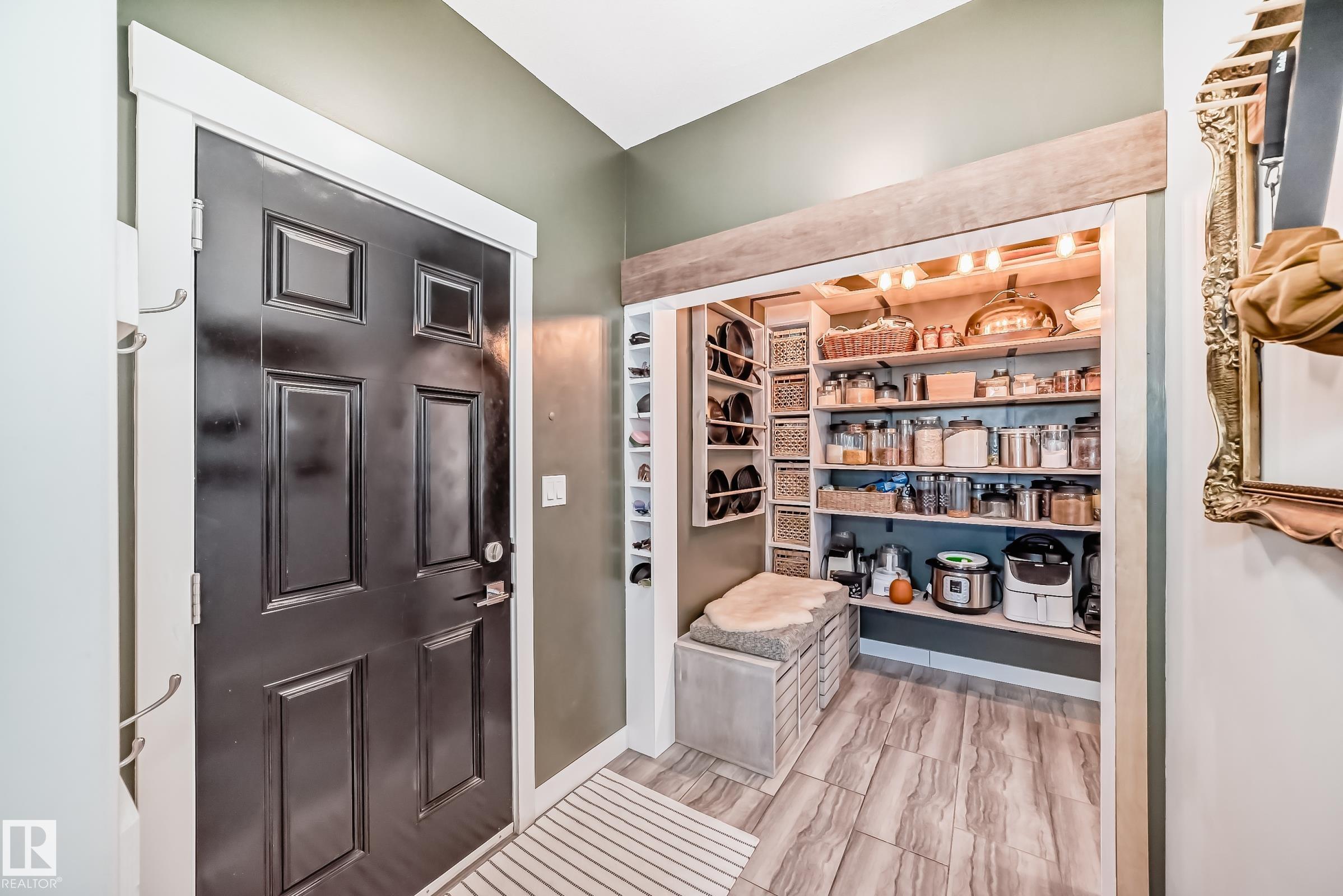 Photo 18 at 4004 6 Avenue SW, Charlesworth, Edmonton