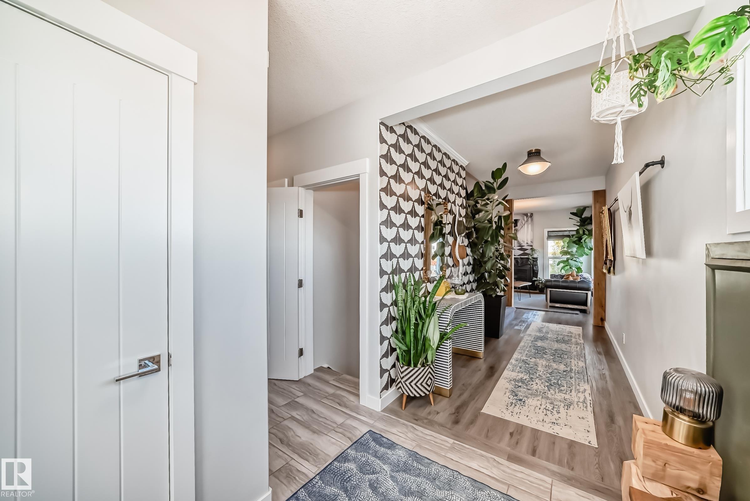 Photo 22 at 4004 6 Avenue SW, Charlesworth, Edmonton