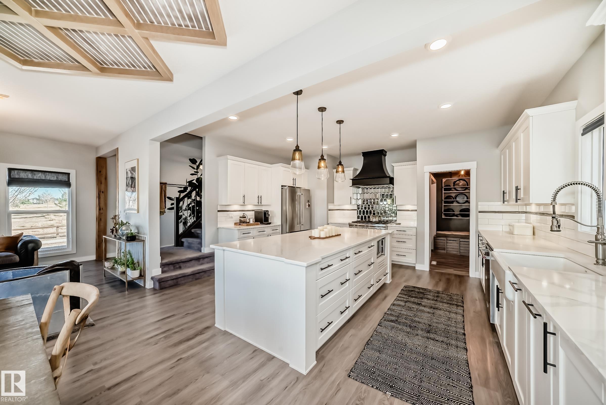 4004 6 Avenue SW, Charlesworth, Edmonton