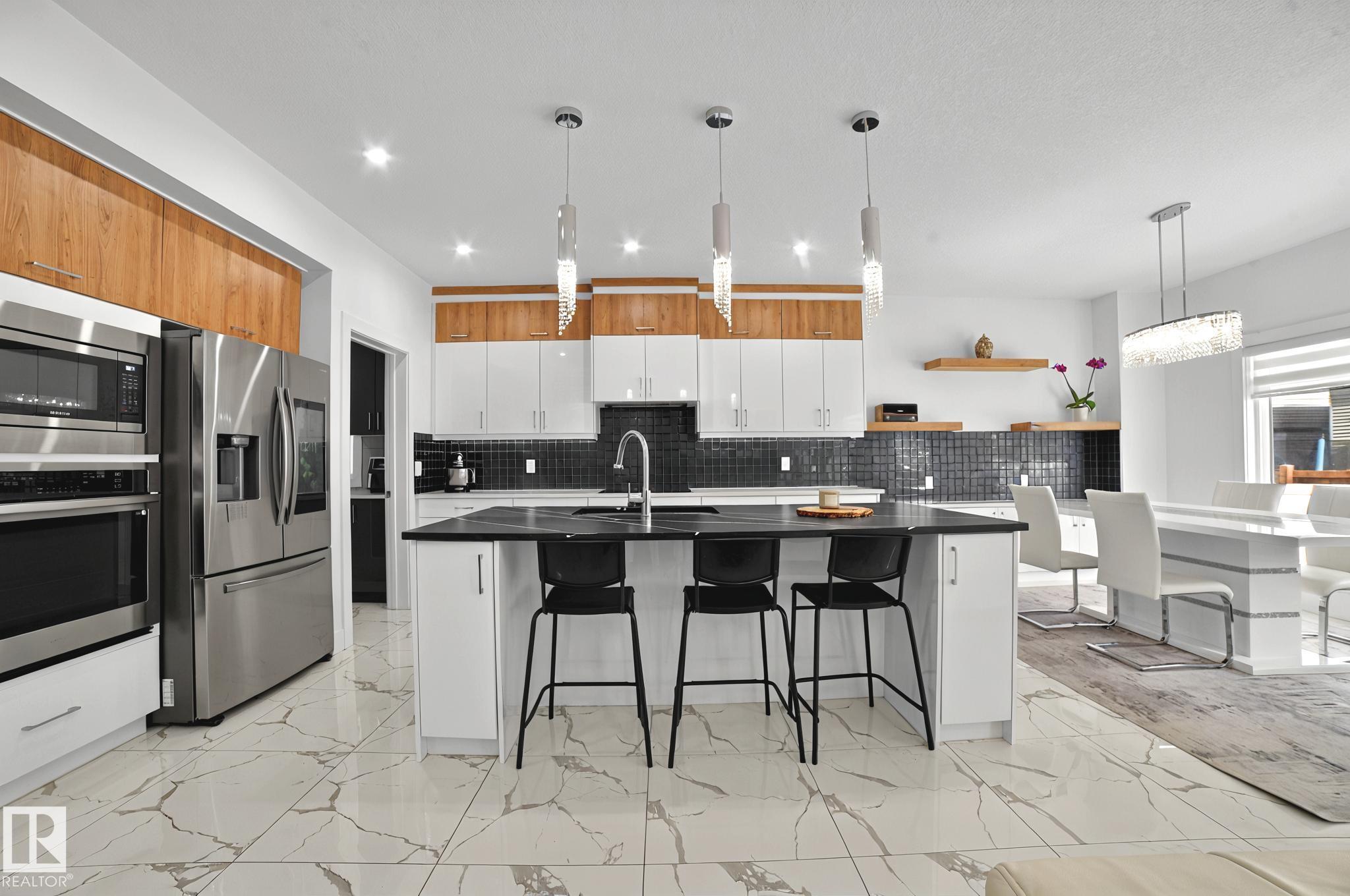 Photo 13 at 15023 15 Street NW, Fraser, Edmonton