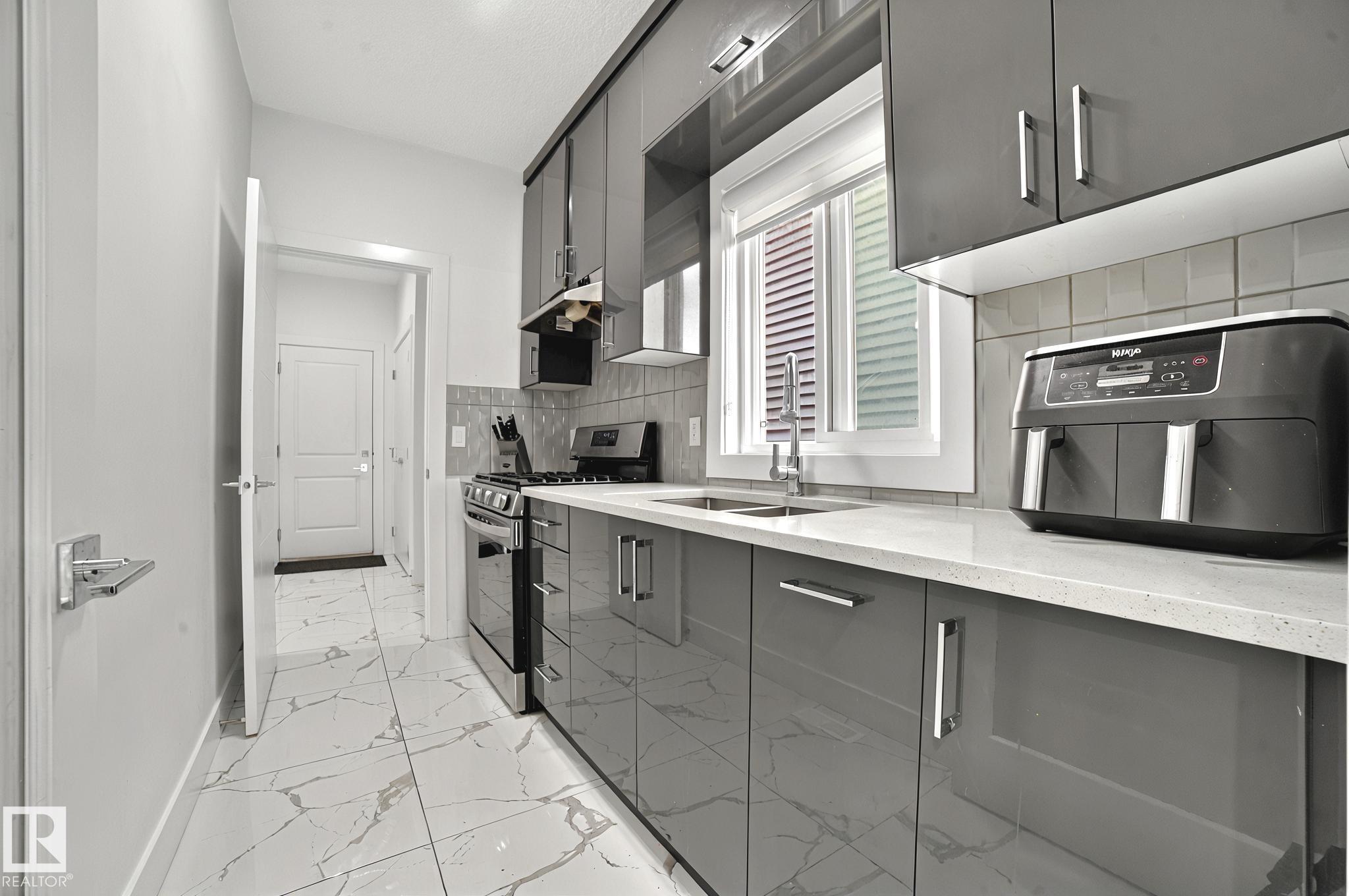 Photo 20 at 15023 15 Street NW, Fraser, Edmonton