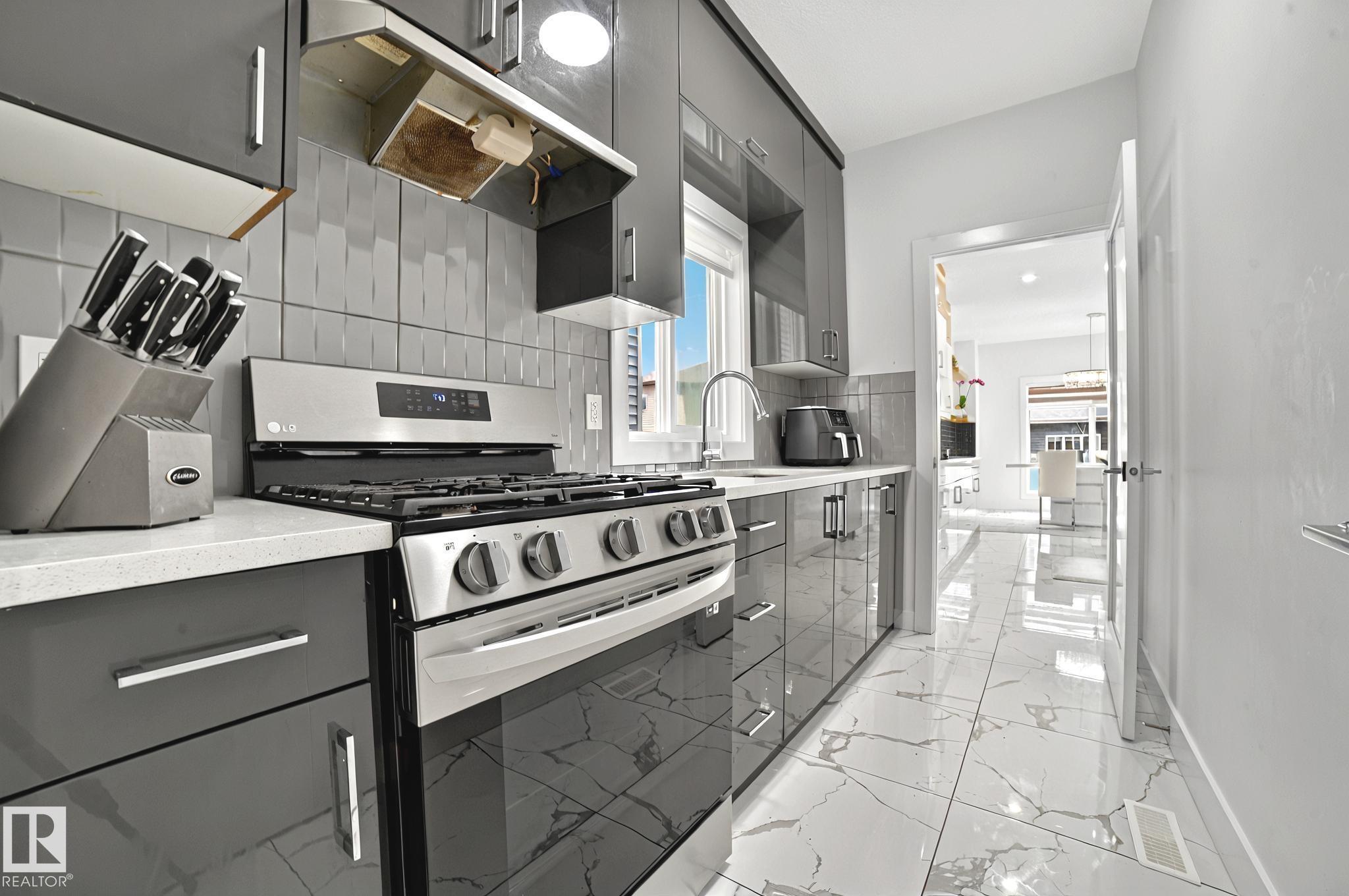 Photo 21 at 15023 15 Street NW, Fraser, Edmonton