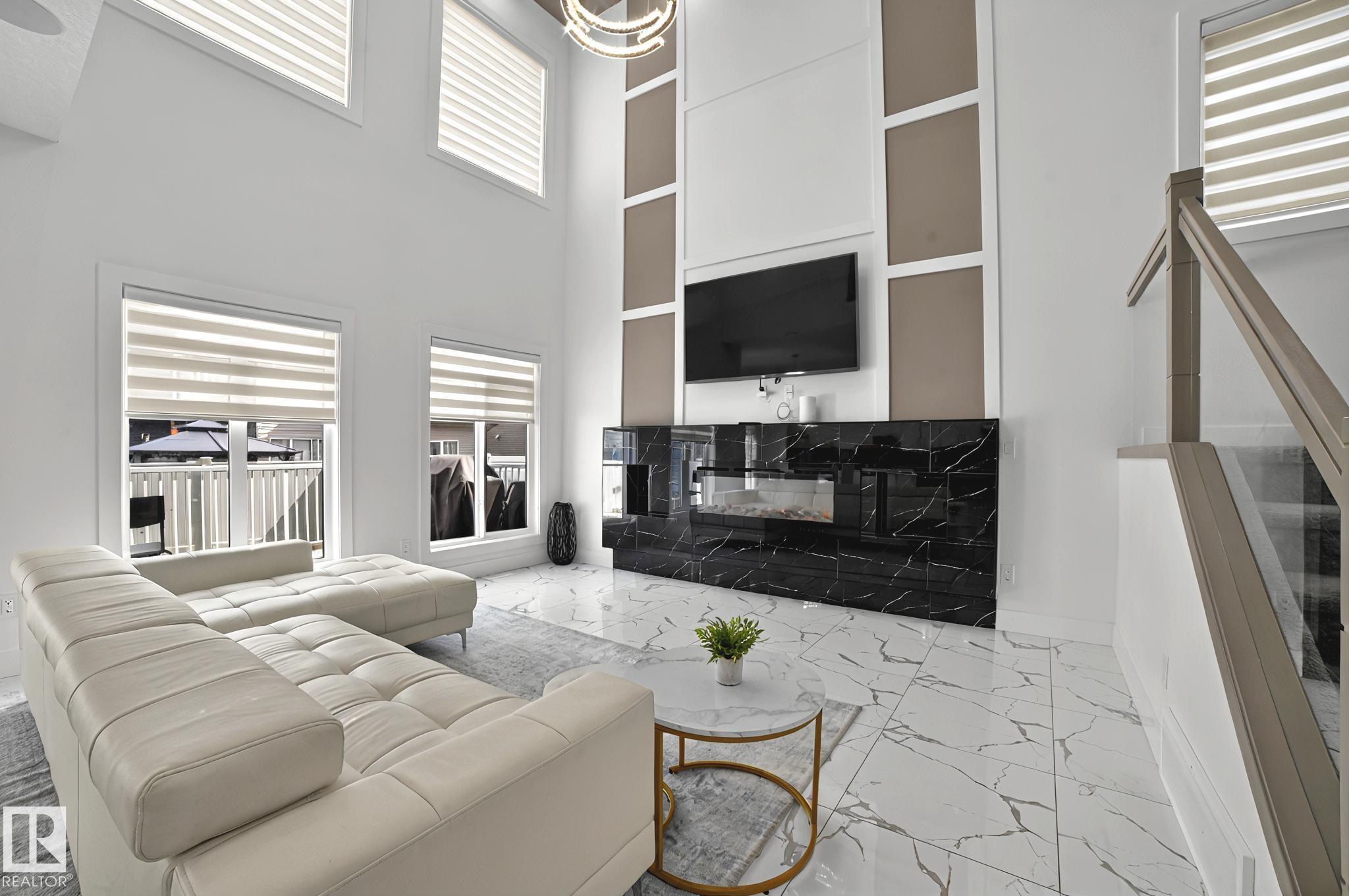 Photo 6 at 15023 15 Street NW, Fraser, Edmonton