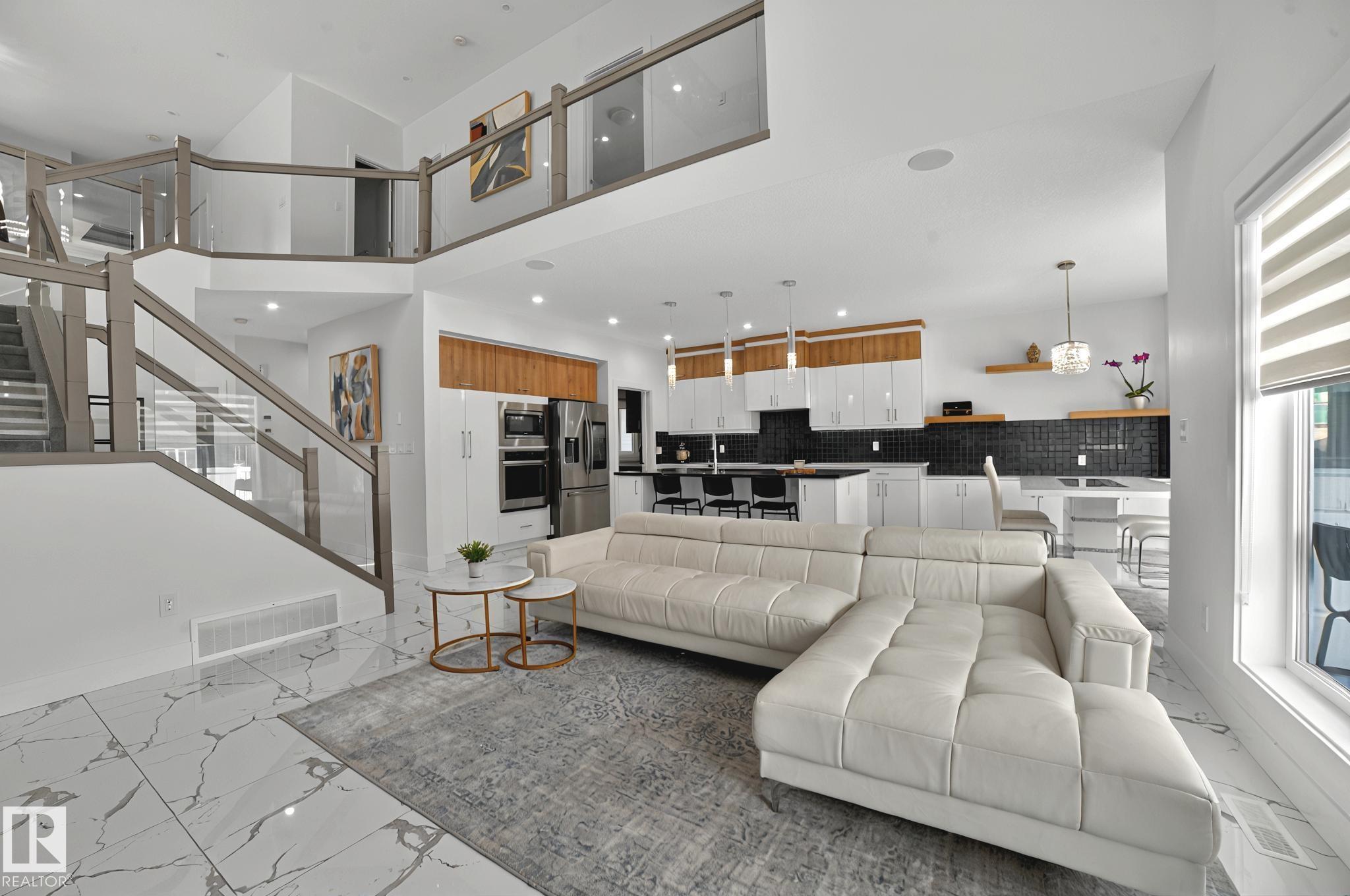 Photo 9 at 15023 15 Street NW, Fraser, Edmonton