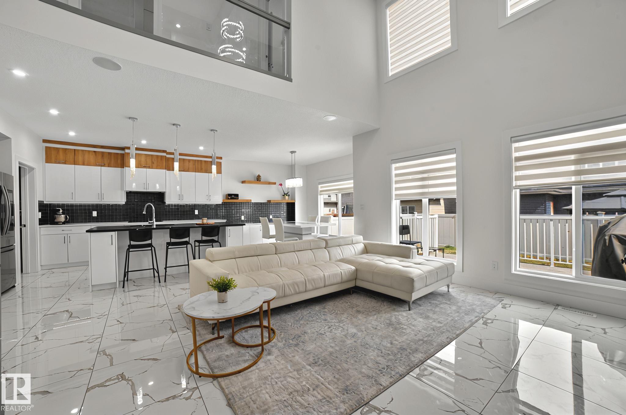 Photo 10 at 15023 15 Street NW, Fraser, Edmonton