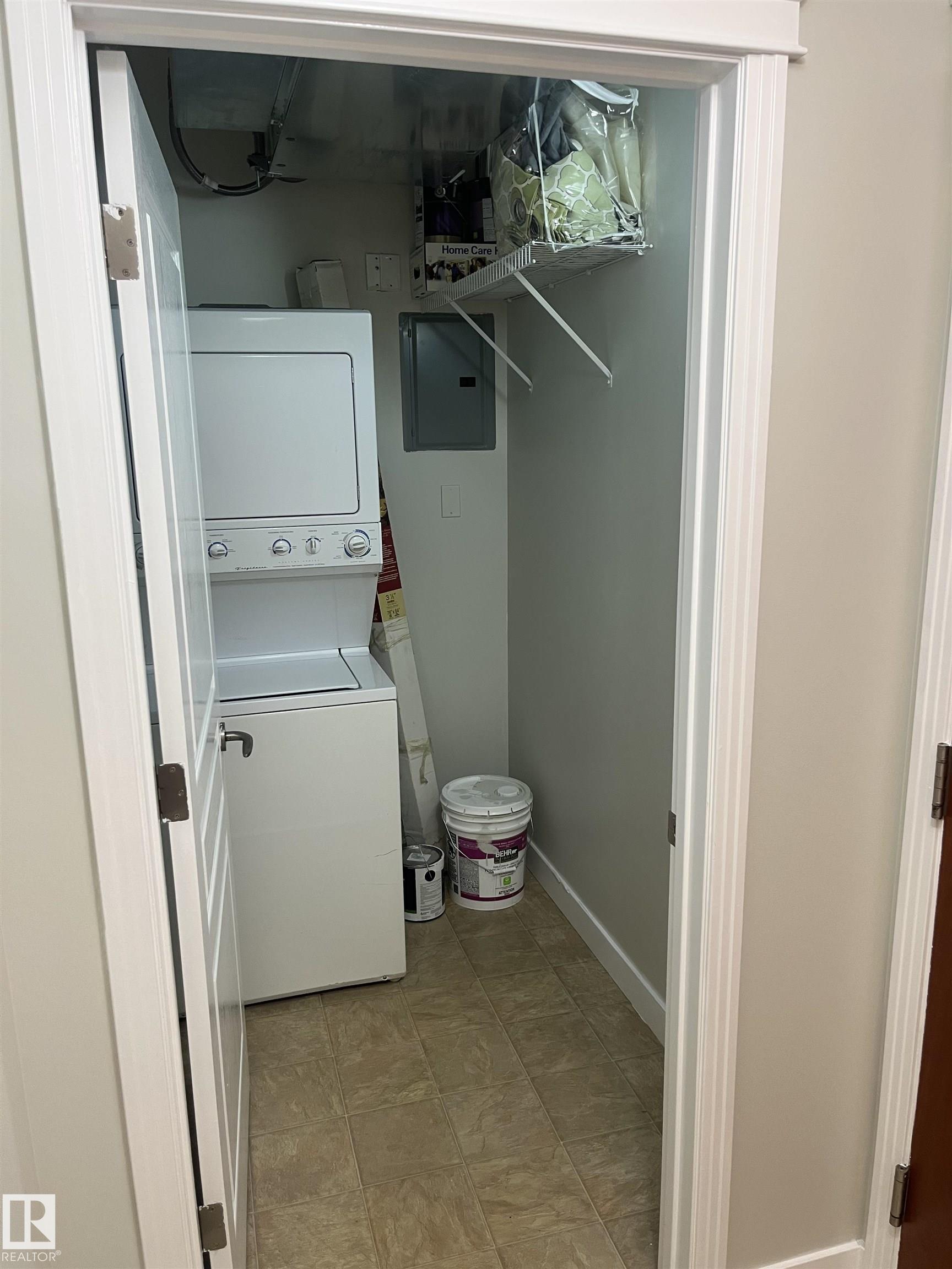 Photo 13 at 110 - 10333 112 Street NW, Wîhkwêntôwin, Edmonton