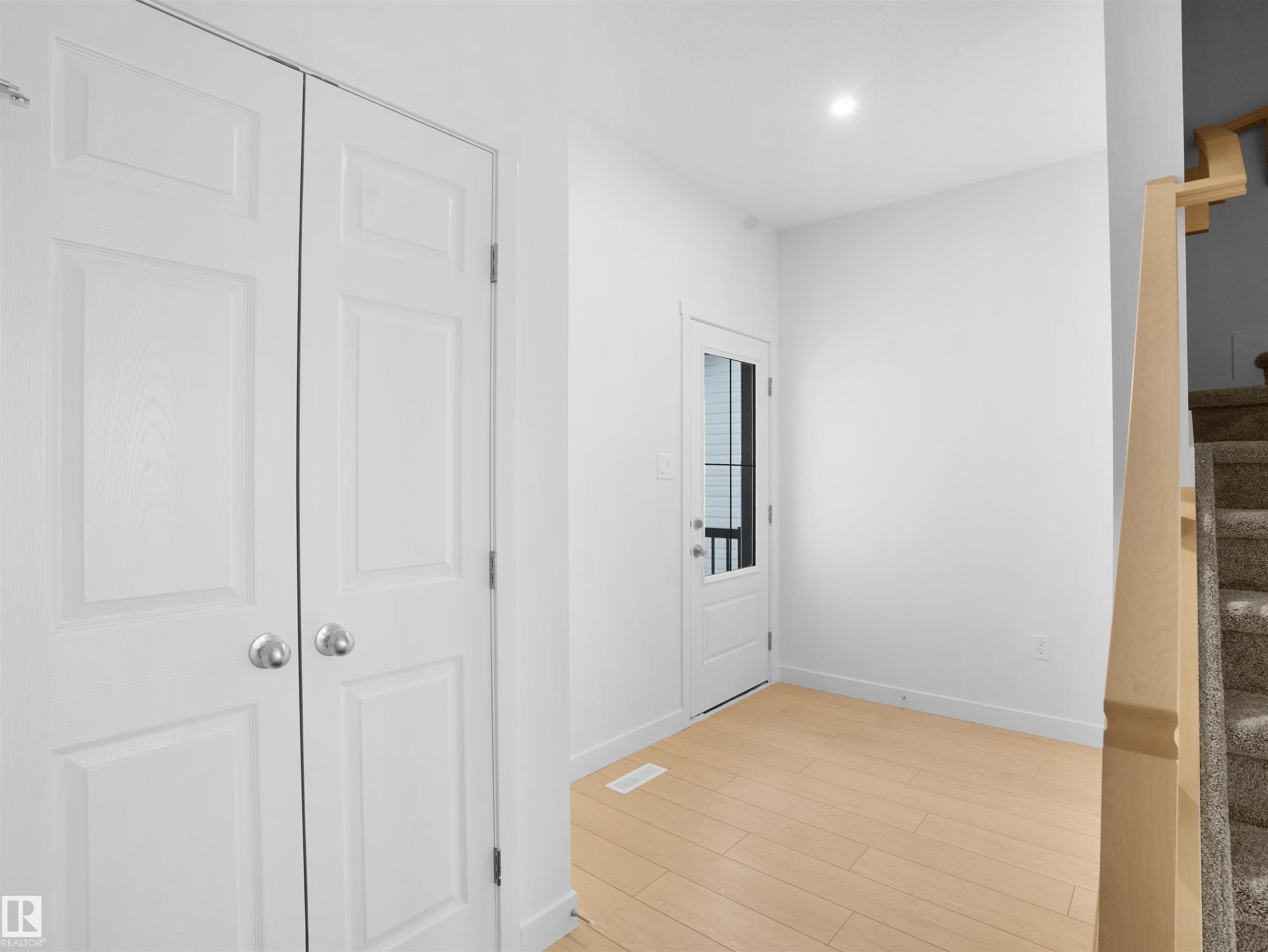 9730 Carson Place SW, Chappelle Area, Edmonton