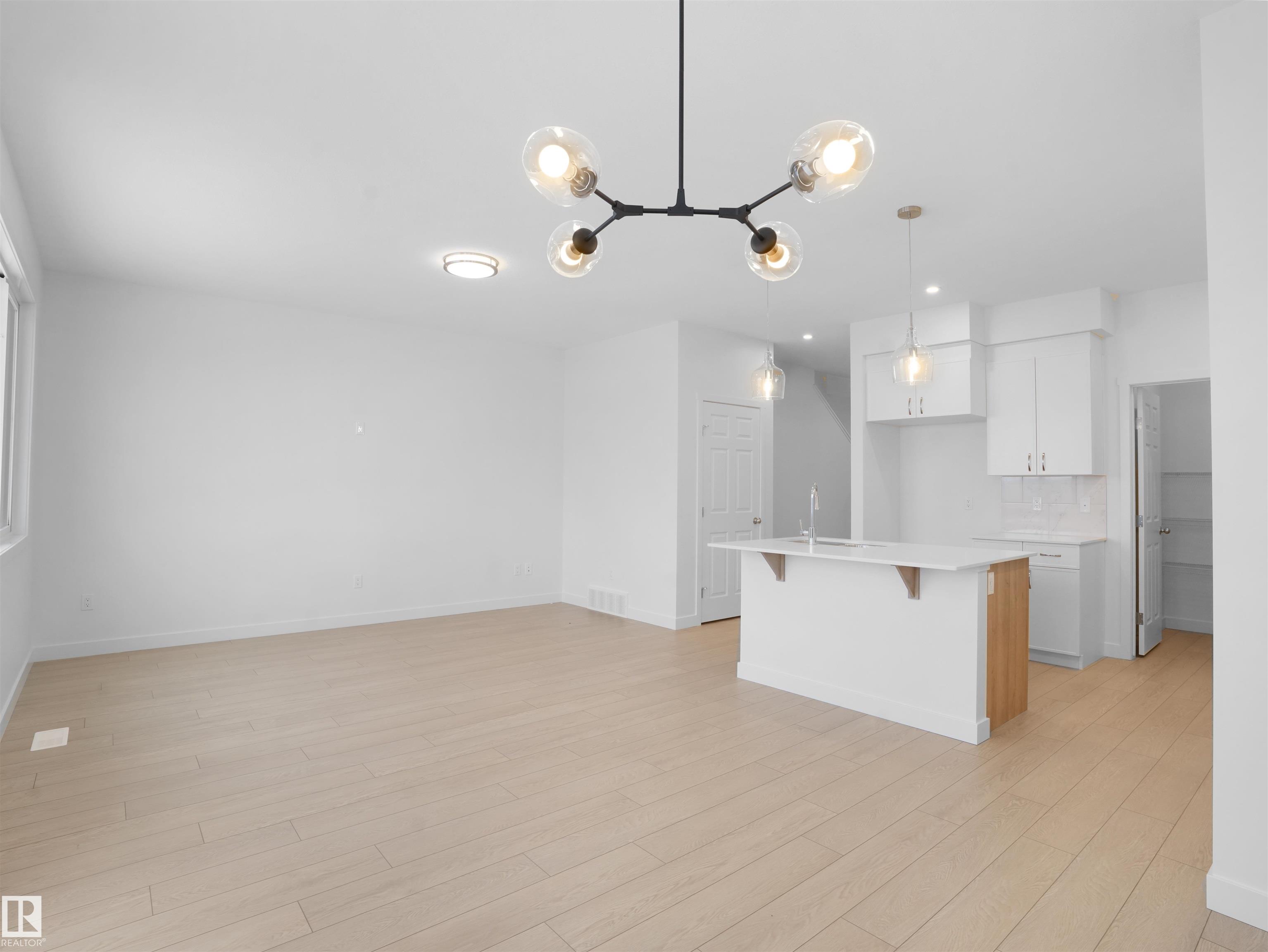 Photo 8 at 9732 Carson Place SW, Chappelle Area, Edmonton