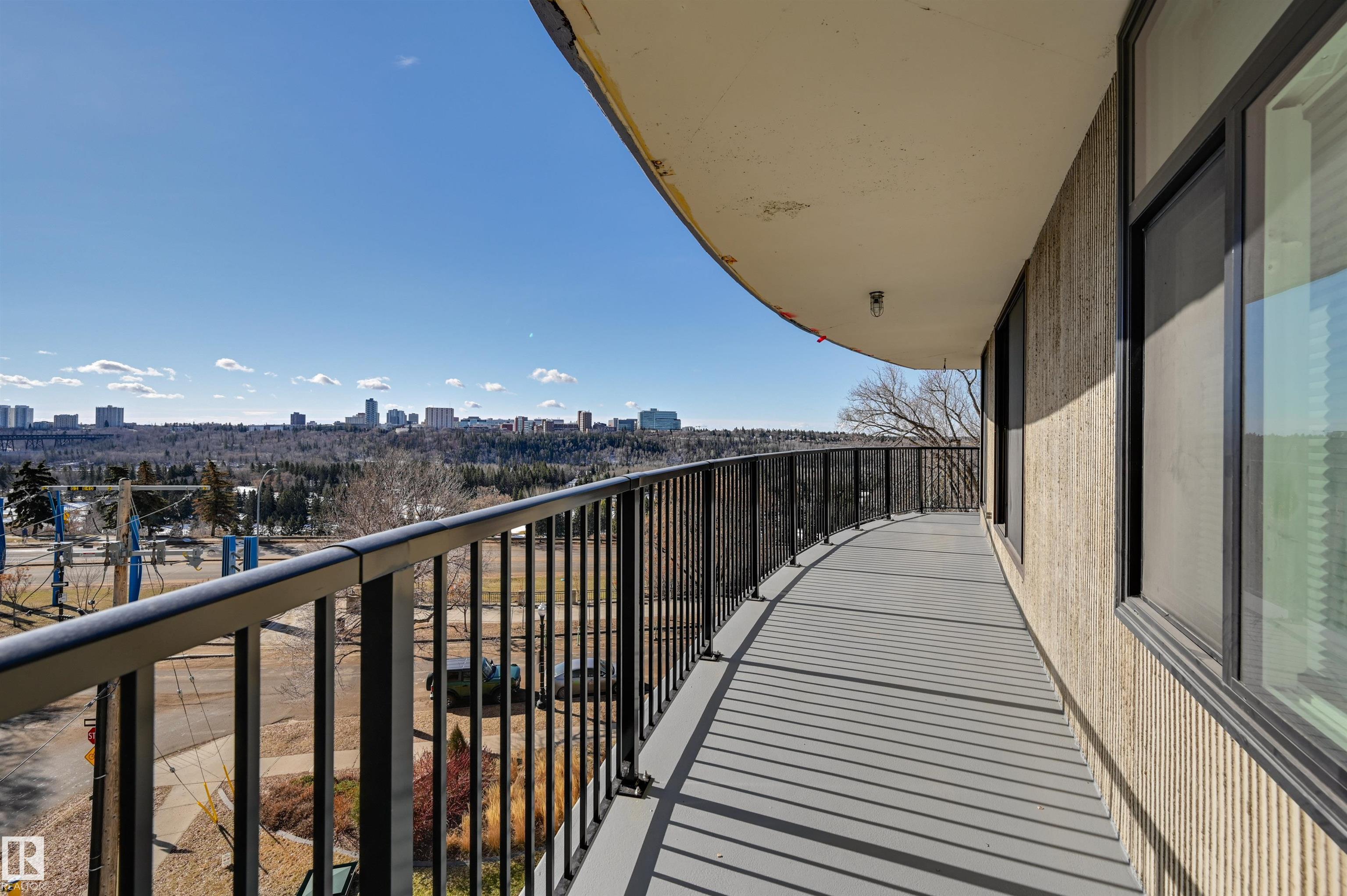 Photo 7 at 502 - 11710 100 Avenue NW, Wîhkwêntôwin, Edmonton