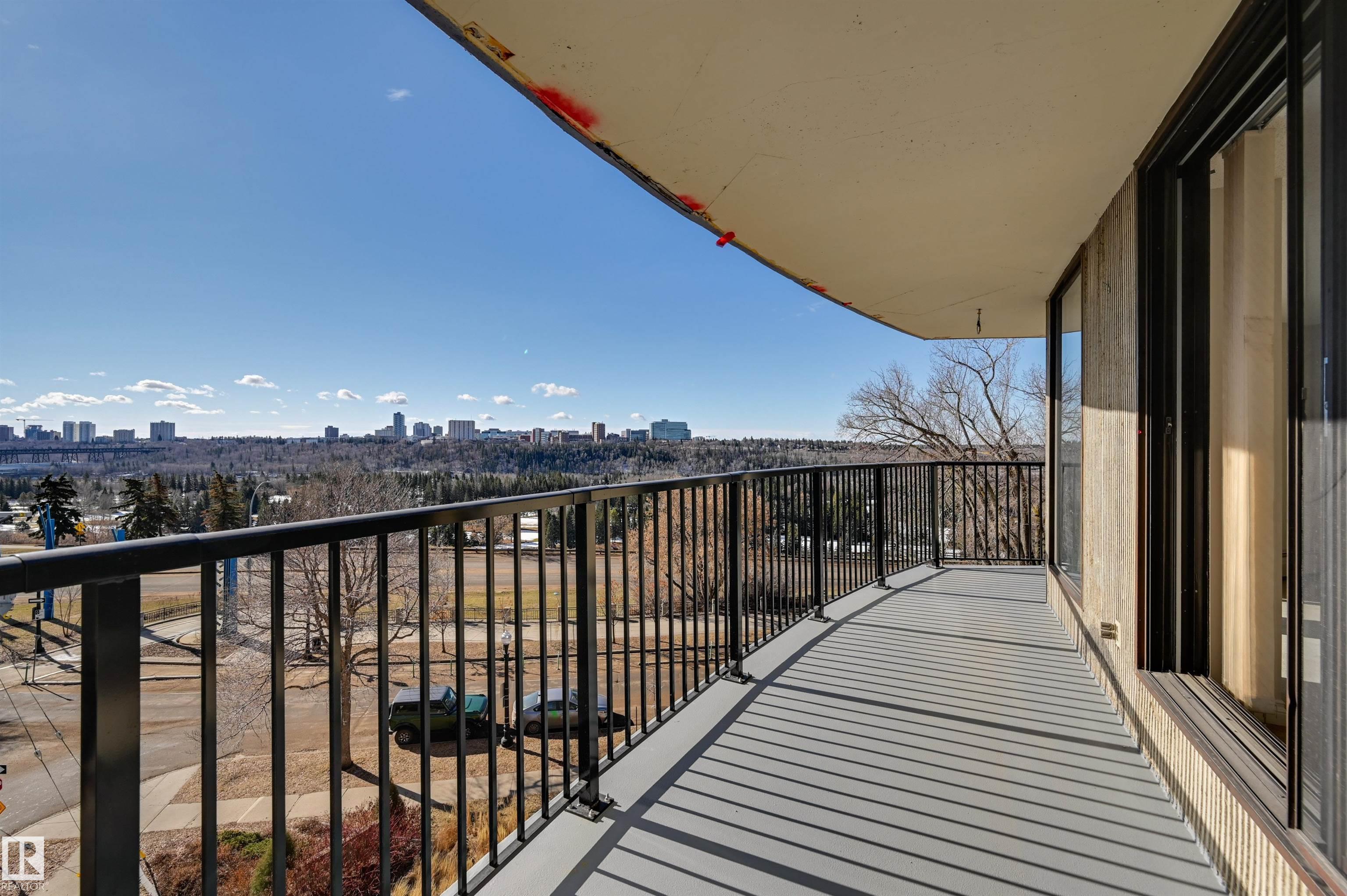 Photo 9 at 502 - 11710 100 Avenue NW, Wîhkwêntôwin, Edmonton