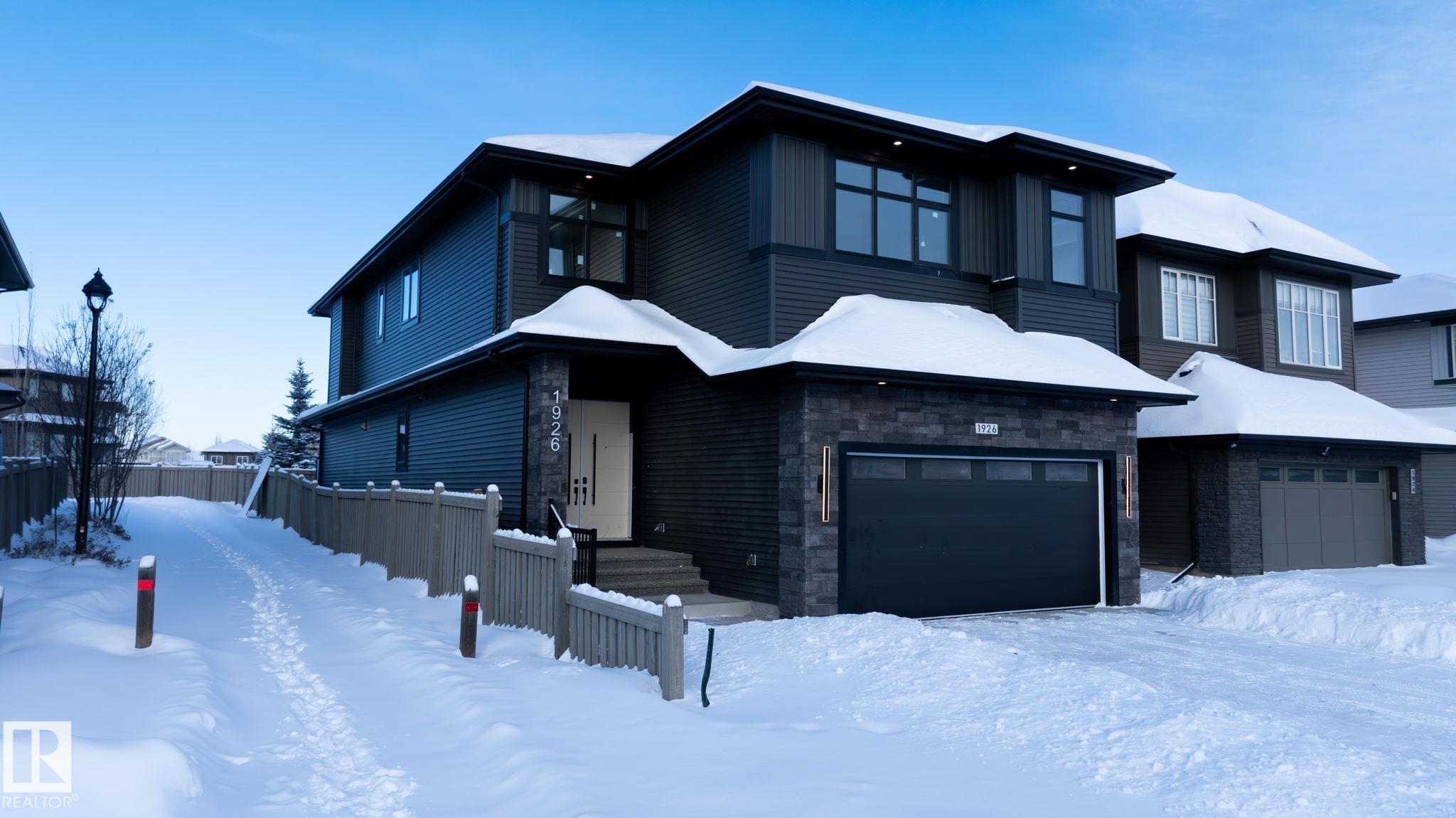1926 Ainslie Link SW, Ambleside, Edmonton