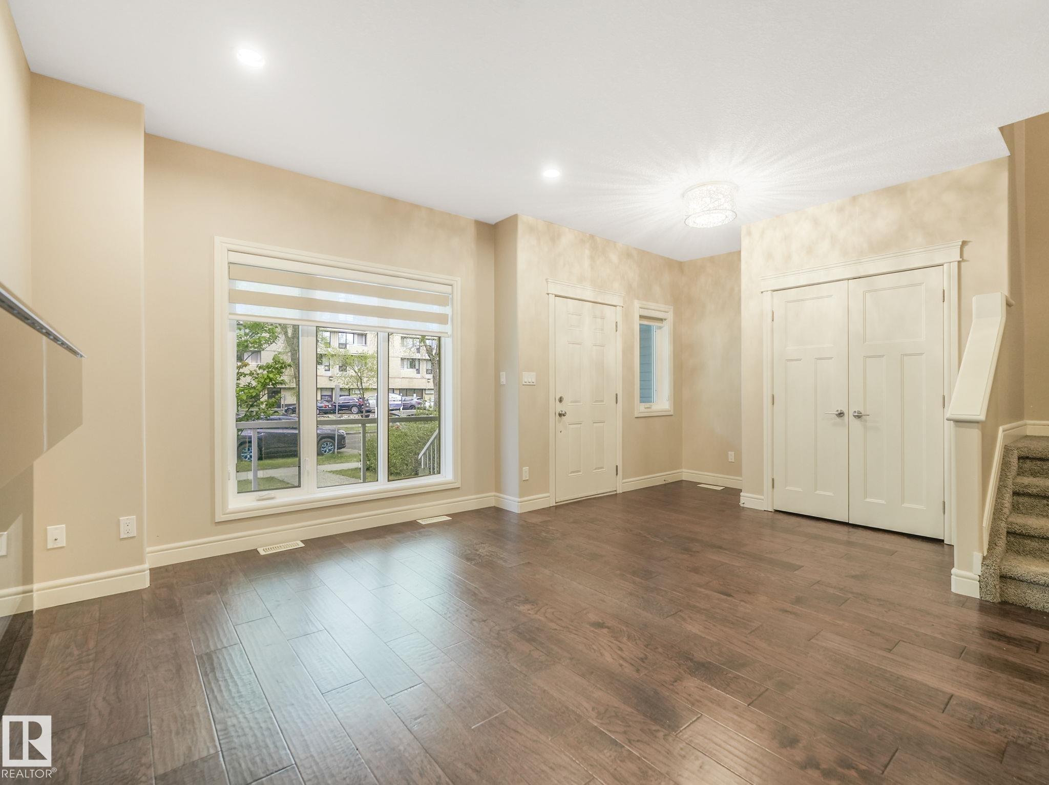 Photo 19 at 2 - 10319 120 Street NW, Wîhkwêntôwin, Edmonton