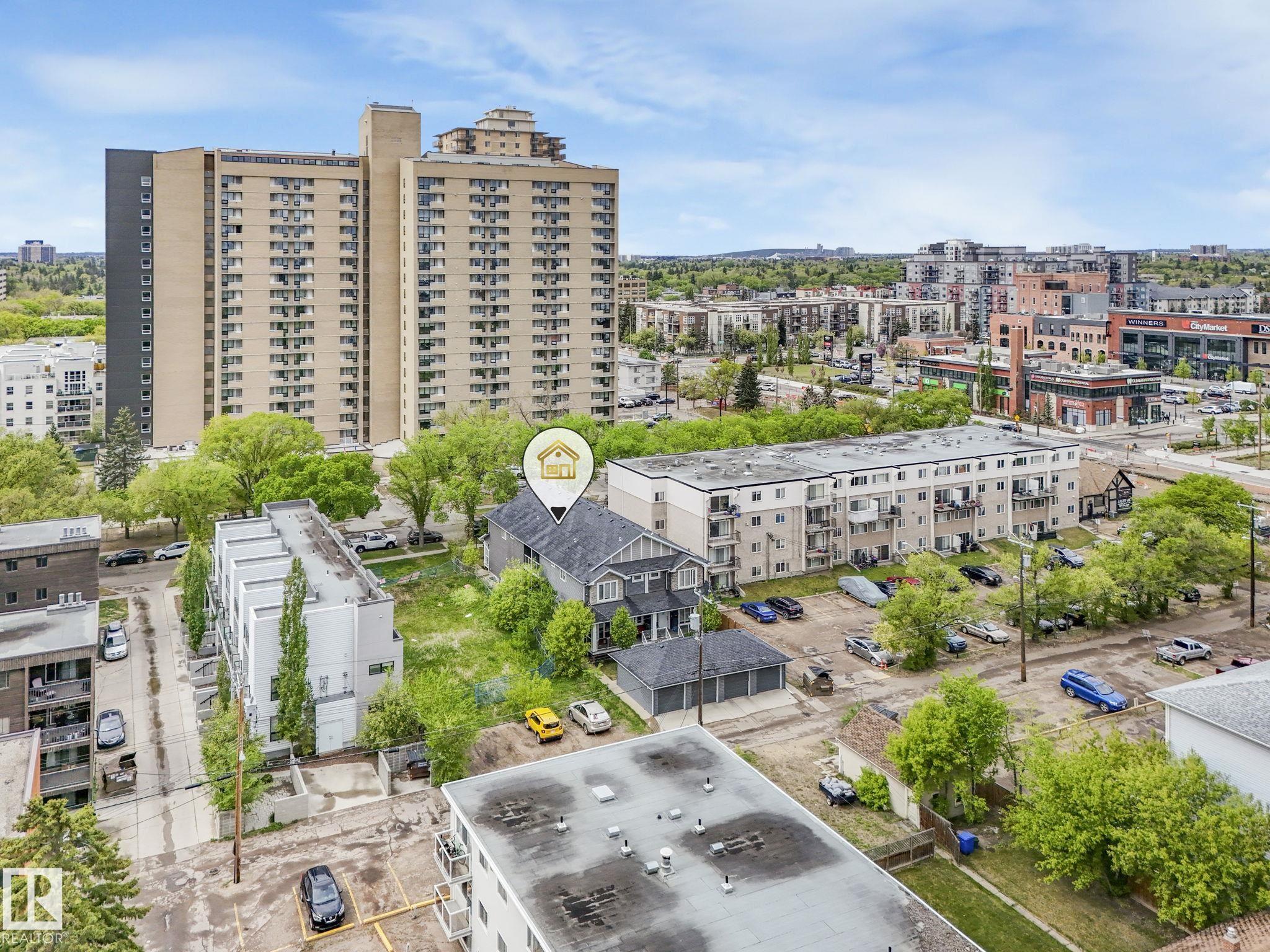 Photo 10 at 2 - 10319 120 Street NW, Wîhkwêntôwin, Edmonton