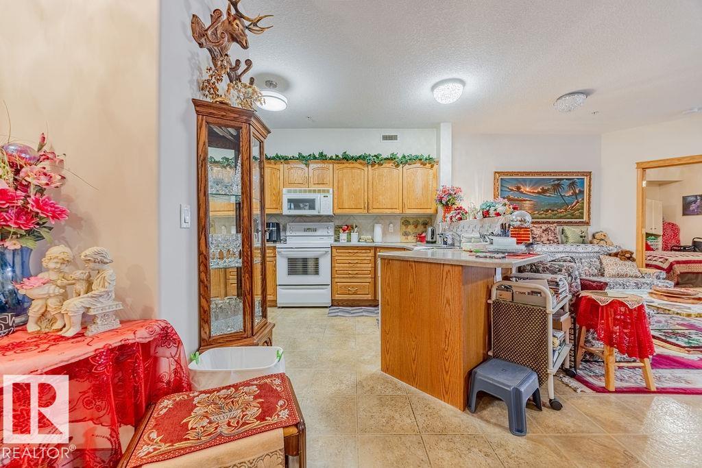 Photo 9 at 208 - 11260 153 Avenue NW, Beaumaris, Edmonton