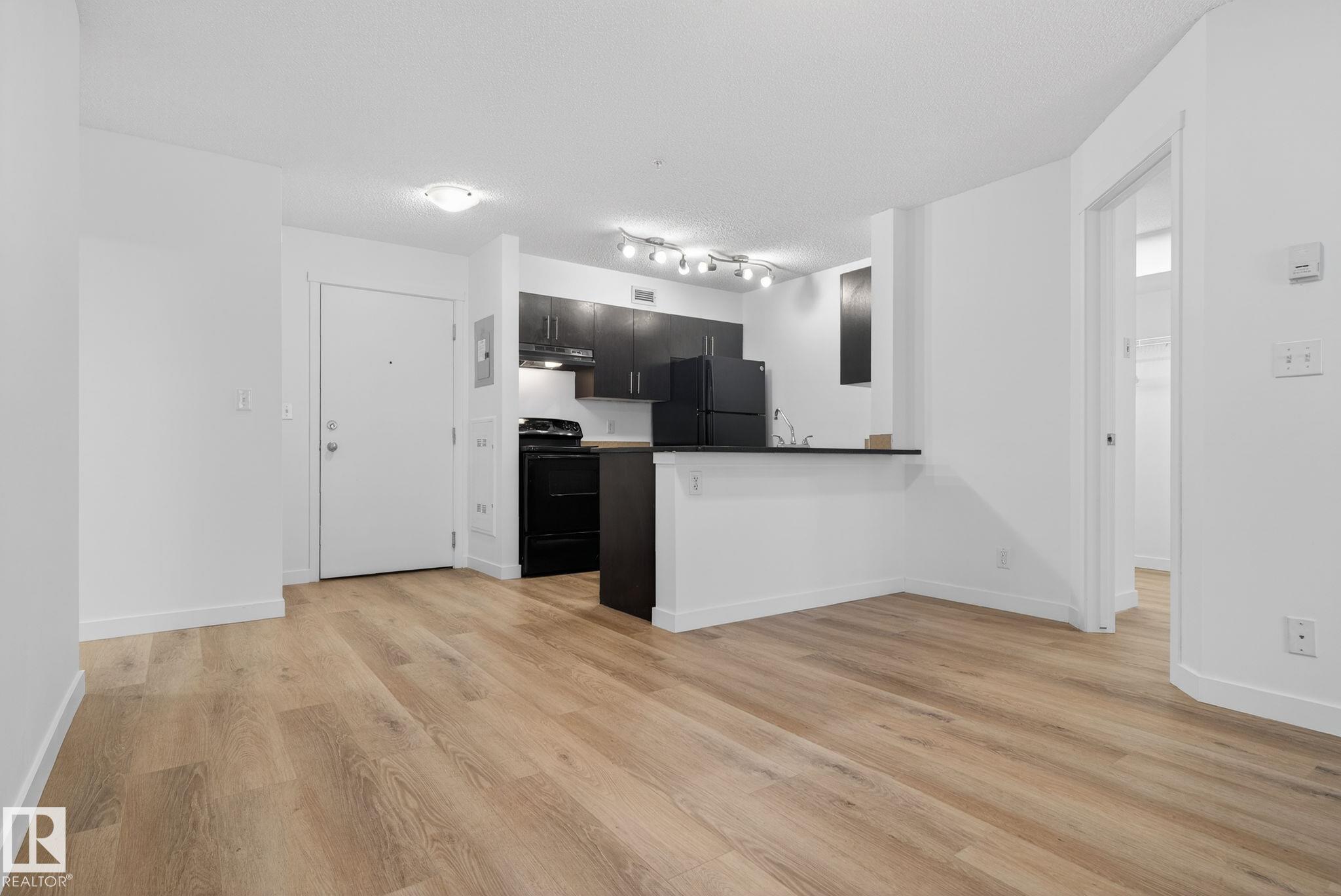 Photo 18 at 117 - 5804 Mullen Place NW, MacTaggart, Edmonton